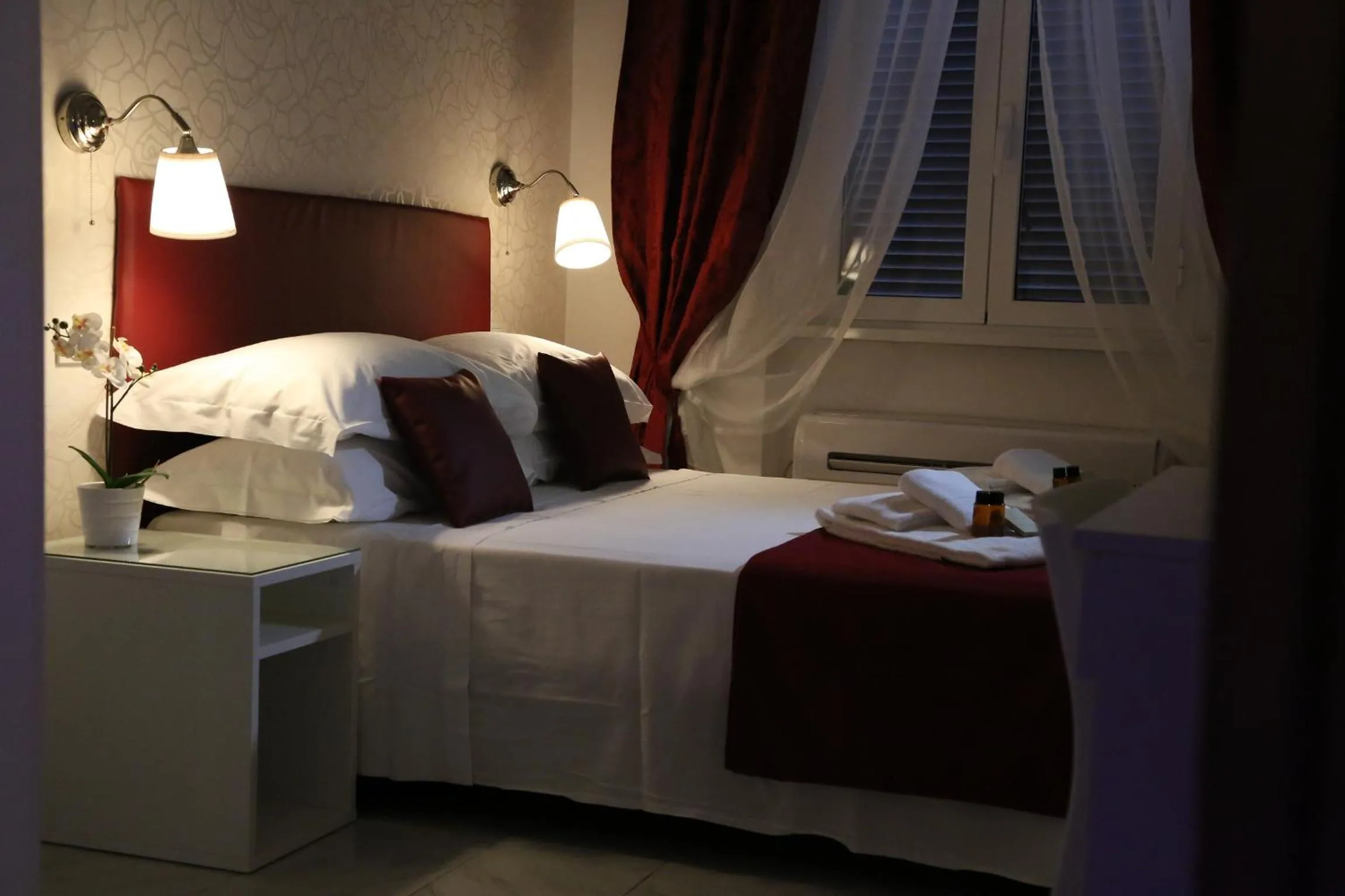 Bed in FHR-Appartamento a San Giovanni