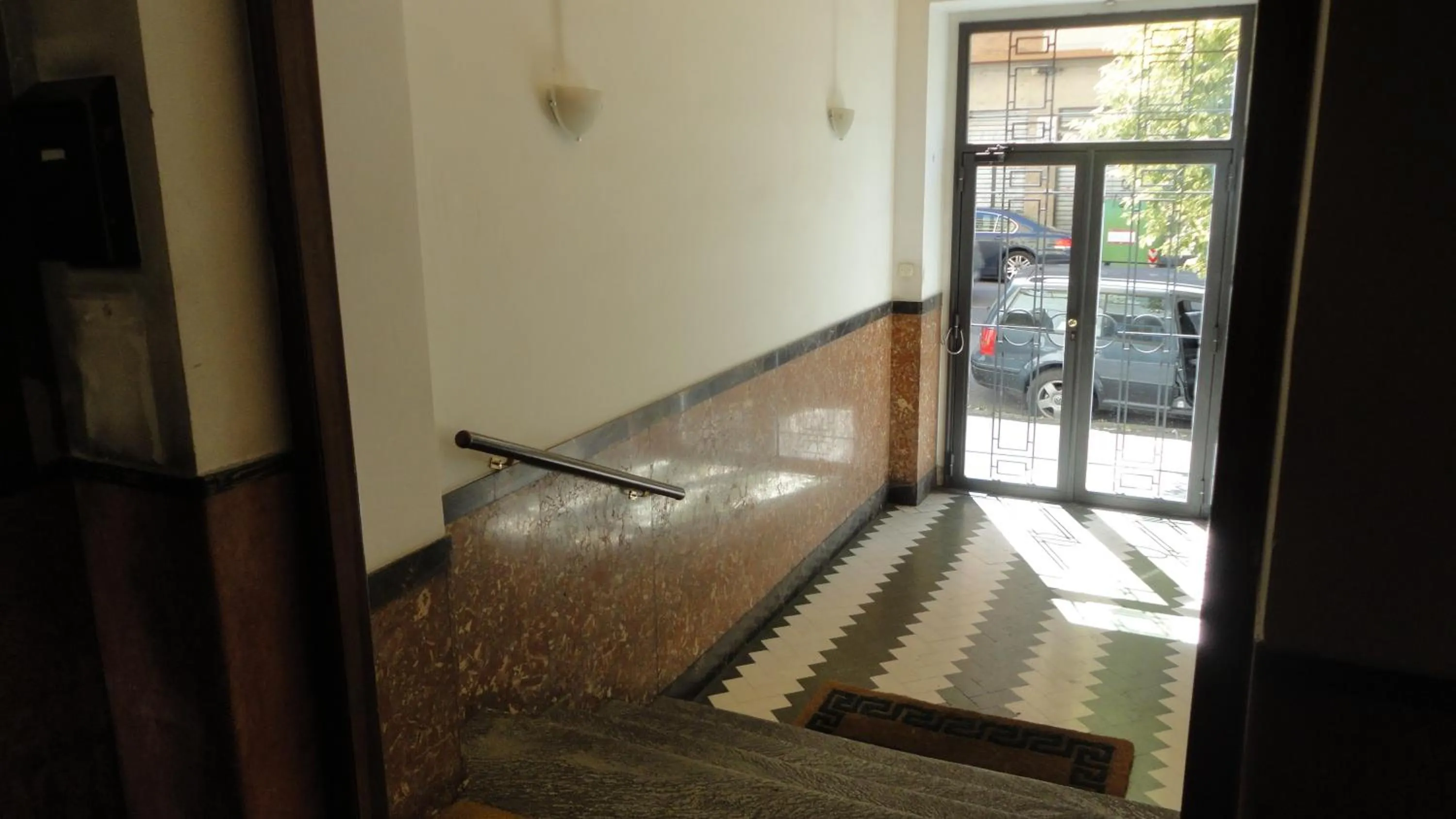 Facade/entrance in FHR-Appartamento a San Giovanni