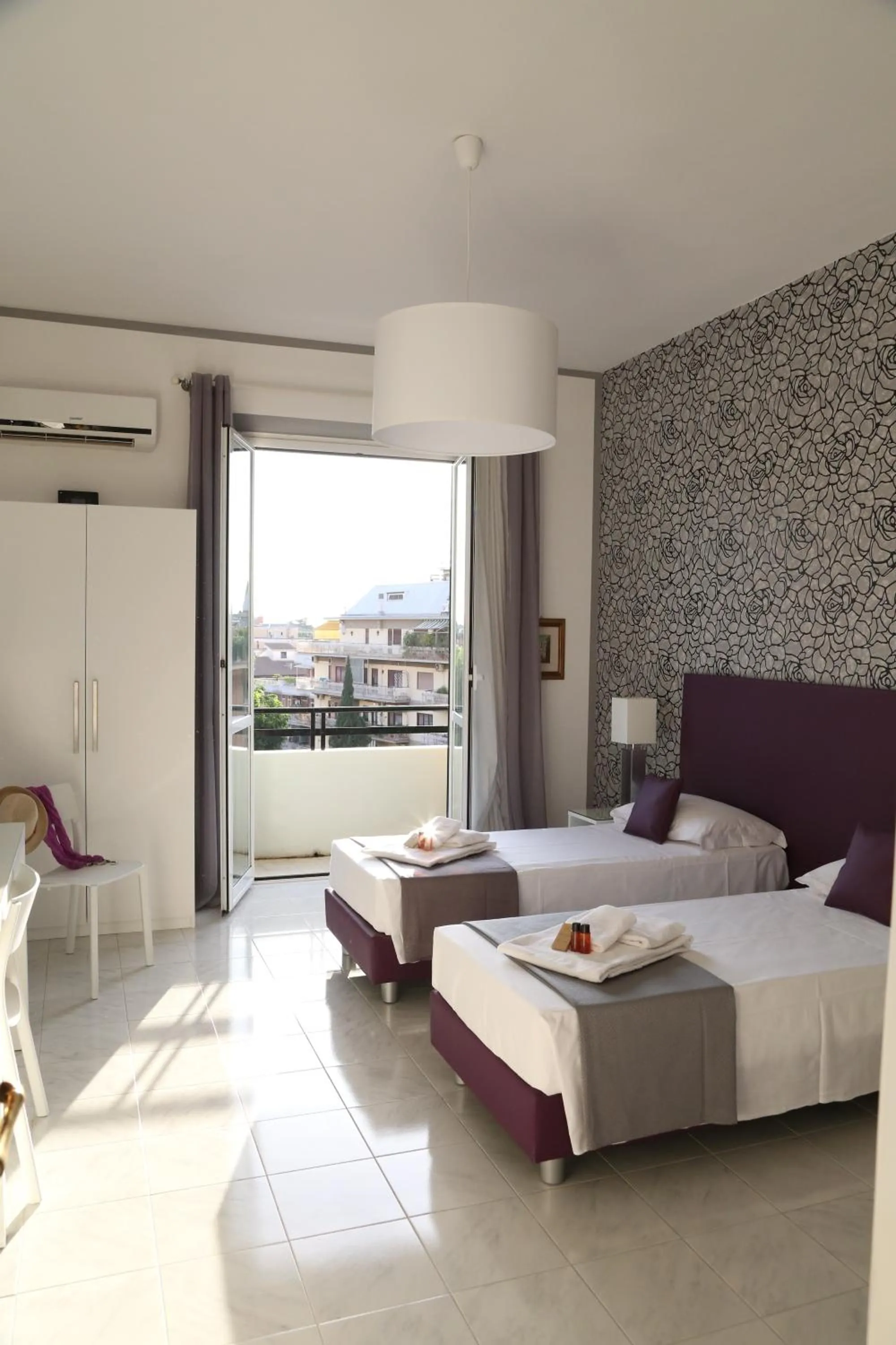 Bed in FHR-Appartamento a San Giovanni