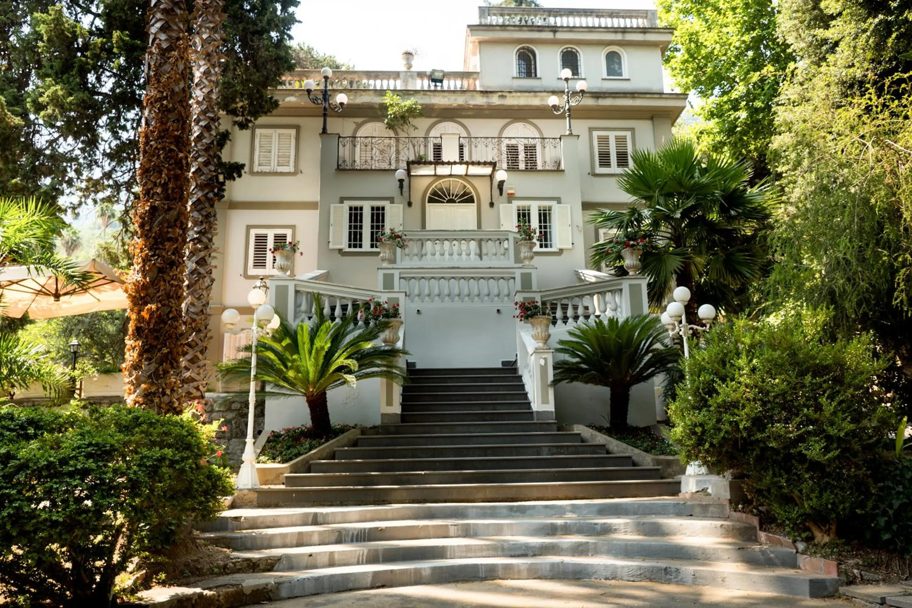 Facade/entrance in Du Parc Boutique Home