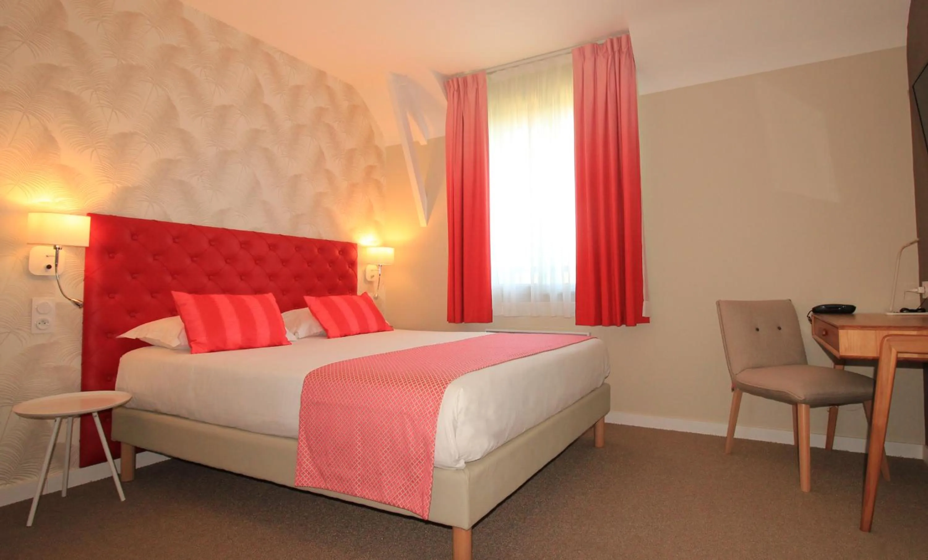 Bedroom, Bed in Logis Hôtel Lodge La Valette