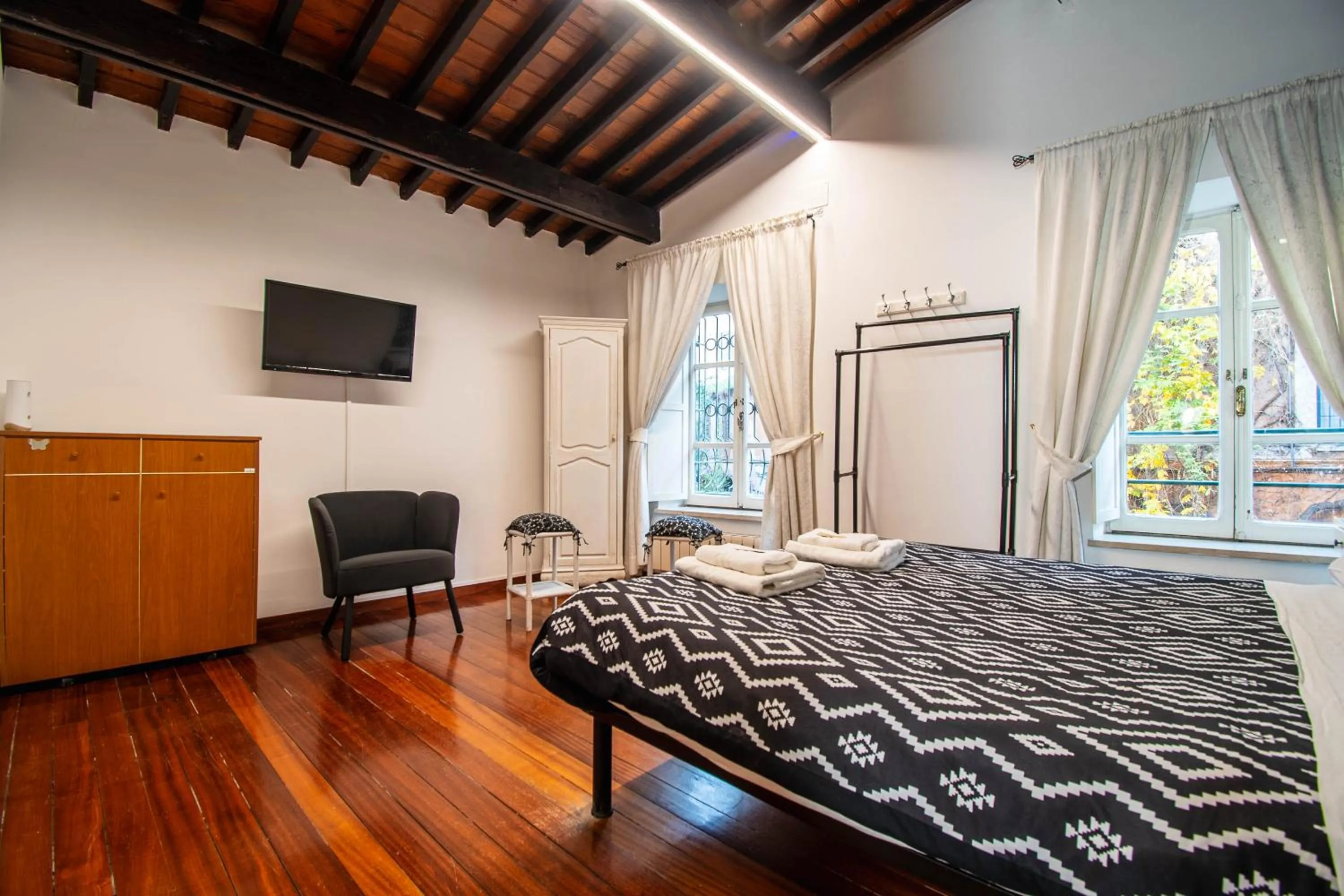 Photo of the whole room, Bed in Casa Trasteverina
