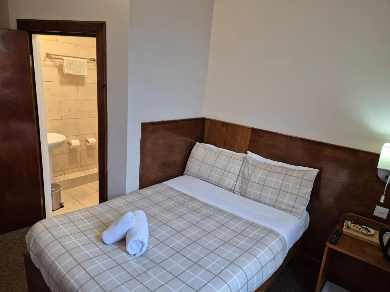 Double Room in Douglas Hotel Double Room in Douglas Hotel