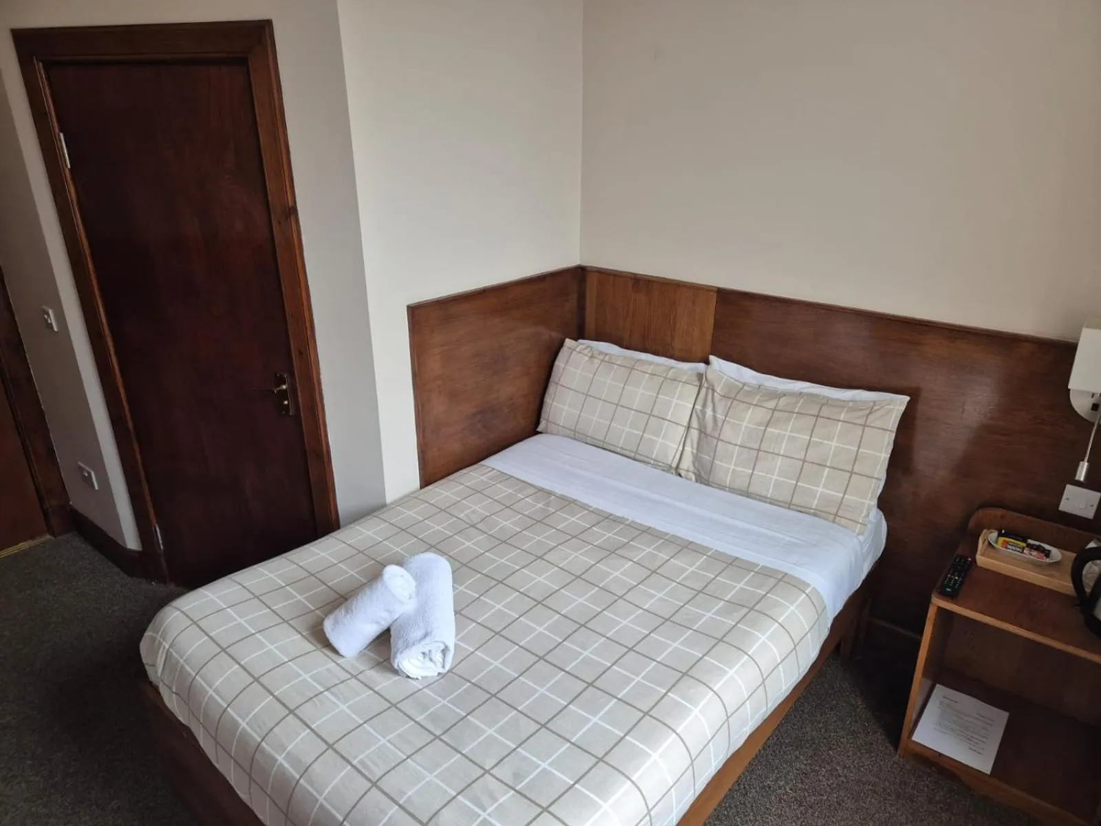 Bed in Douglas Hotel