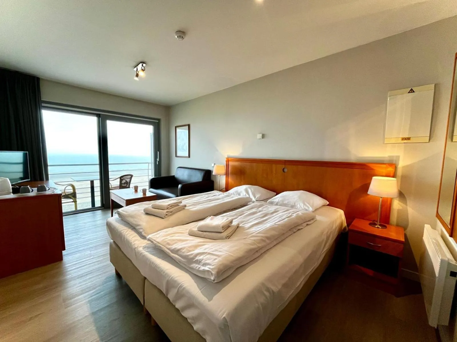 TV and multimedia, Bed in Seaside Blankenberge