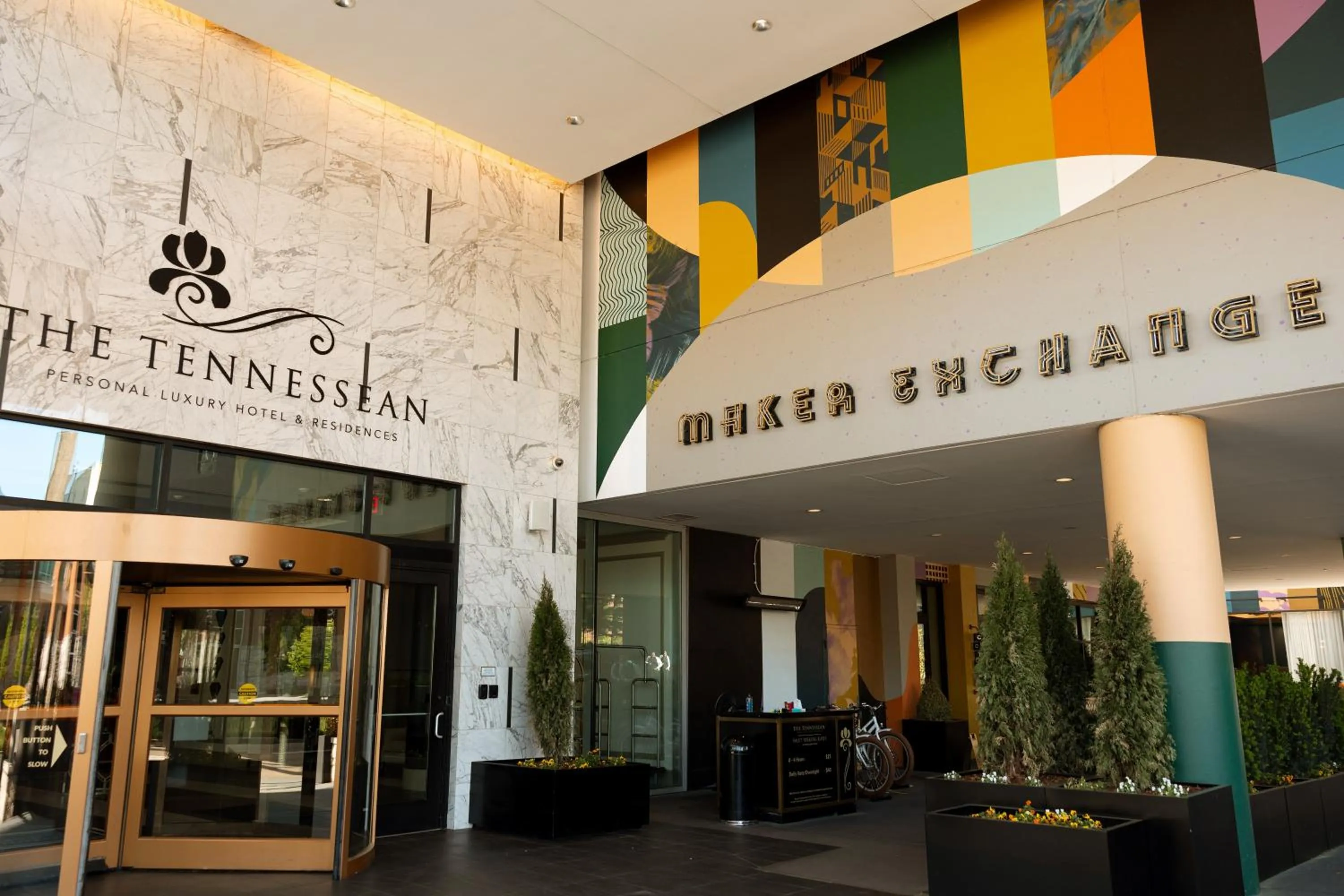 Facade/entrance in The TENNESSEAN Hotel