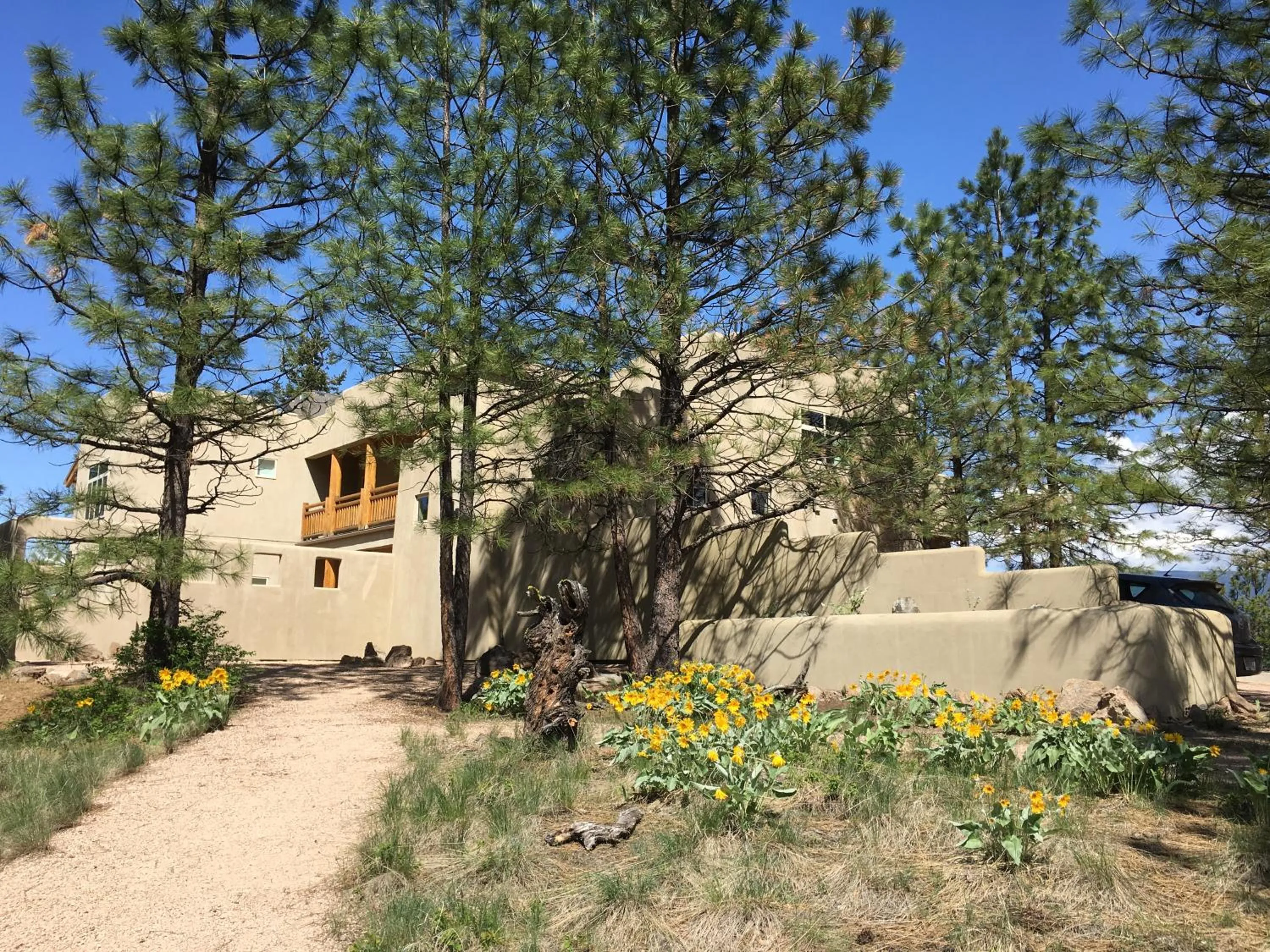 Property building in Casa Colina