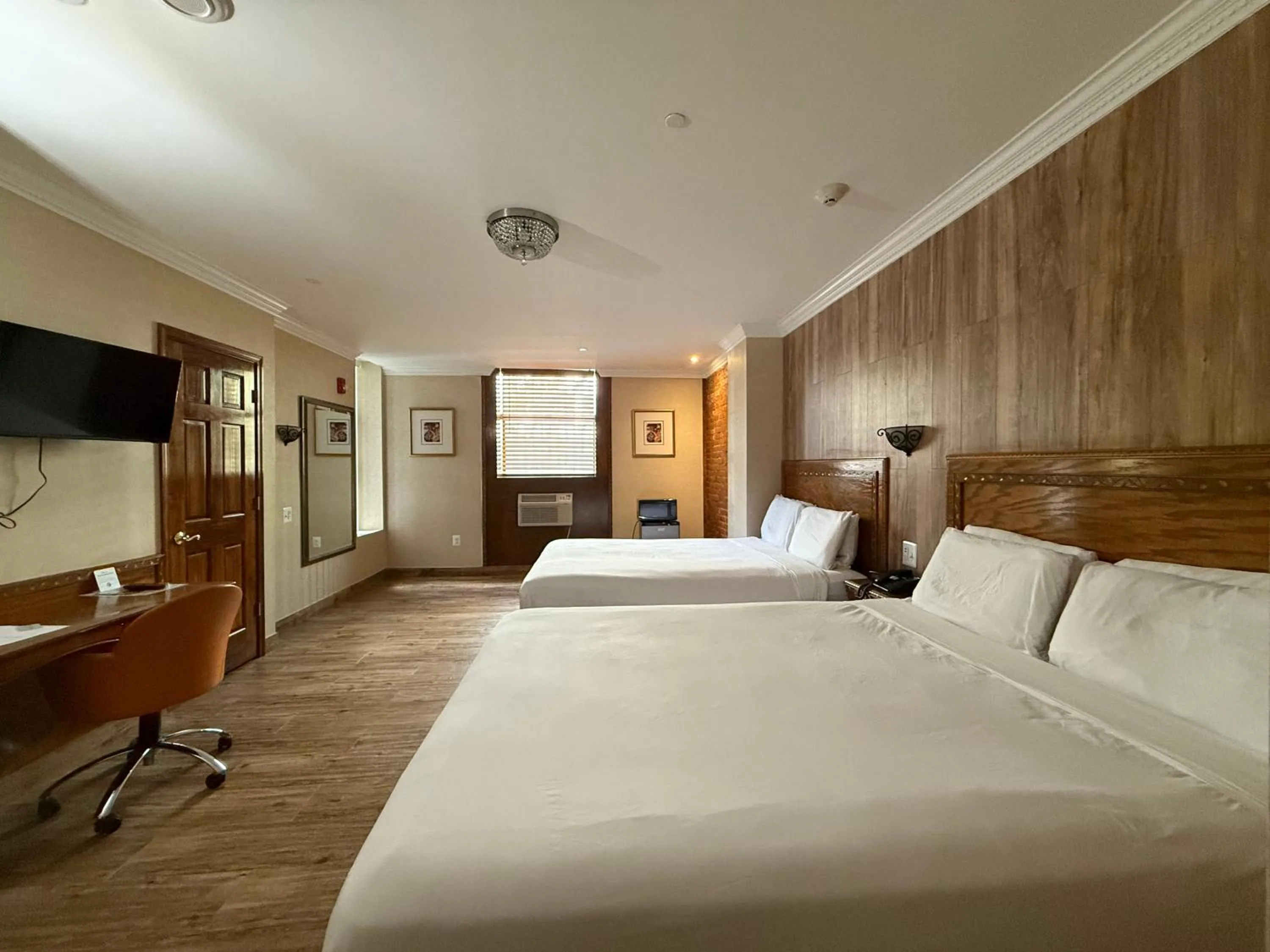 Bedroom, Bed in The Architect