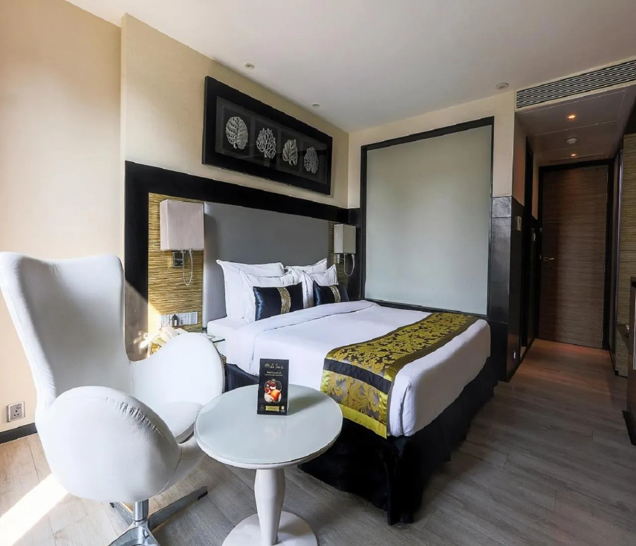 Bedroom, Bed in The Empresa Hotel