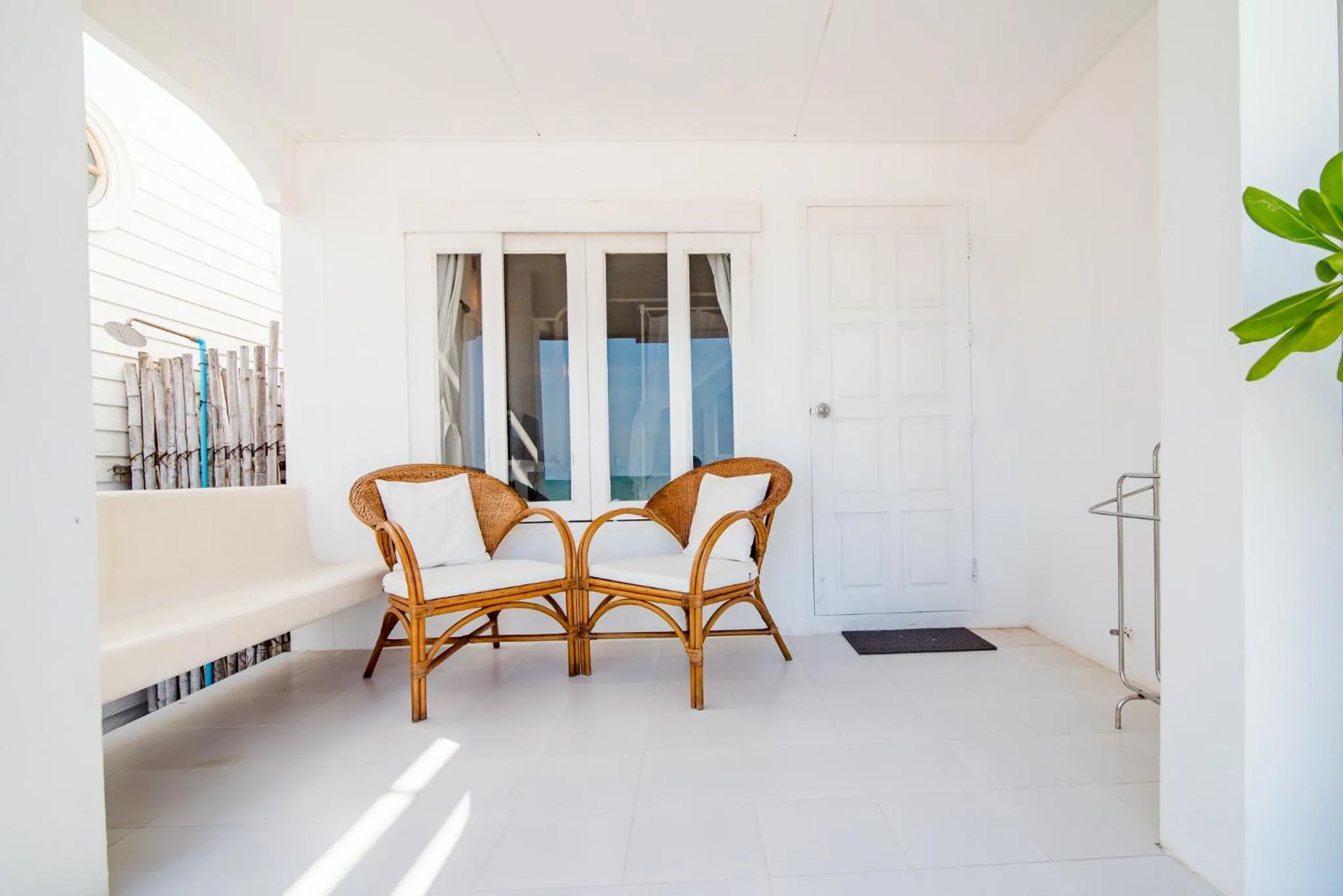 Dining area in Baan KangMung Hua Hin On The Beach