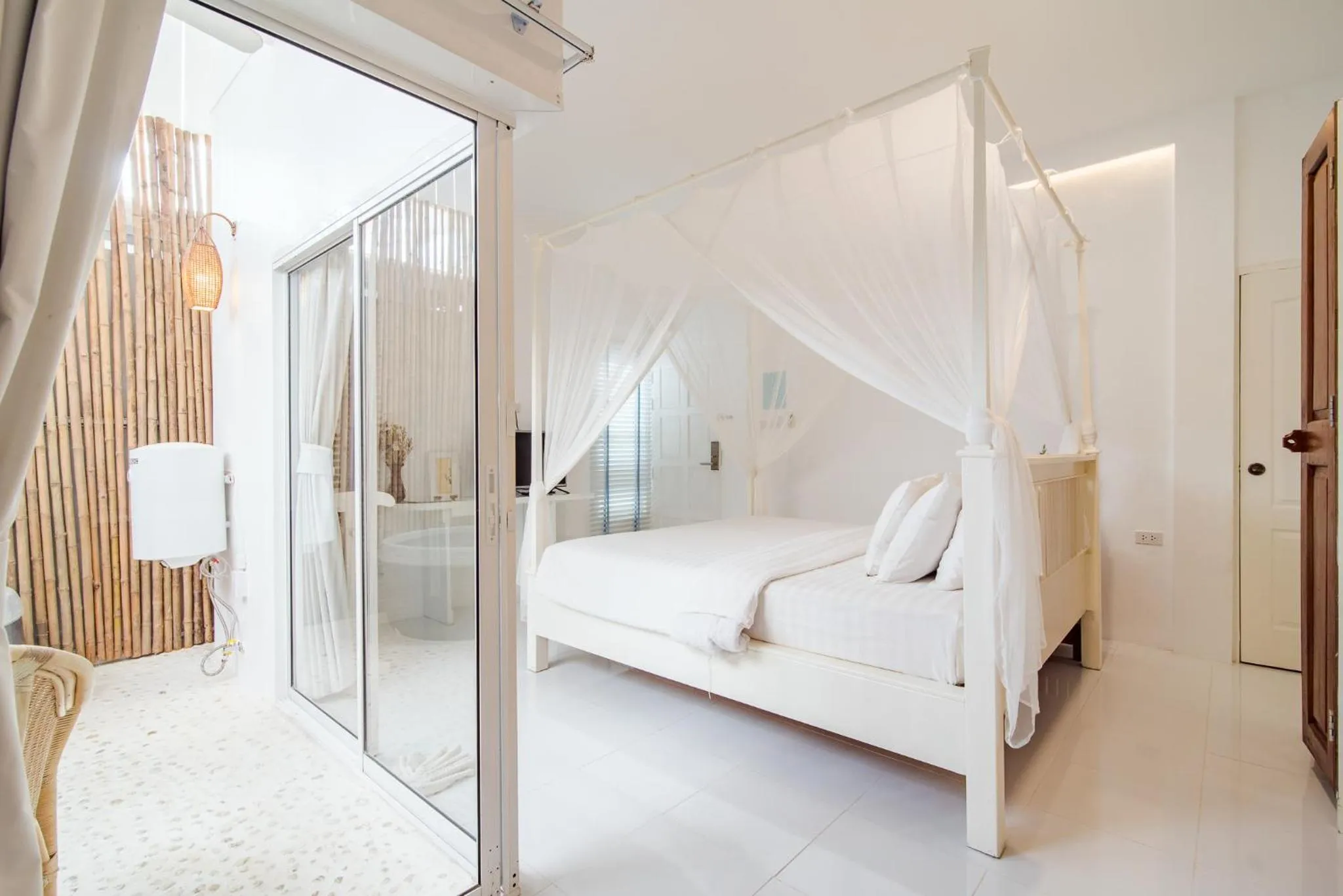 Photo of the whole room, Bed in Baan KangMung Hua Hin On The Beach