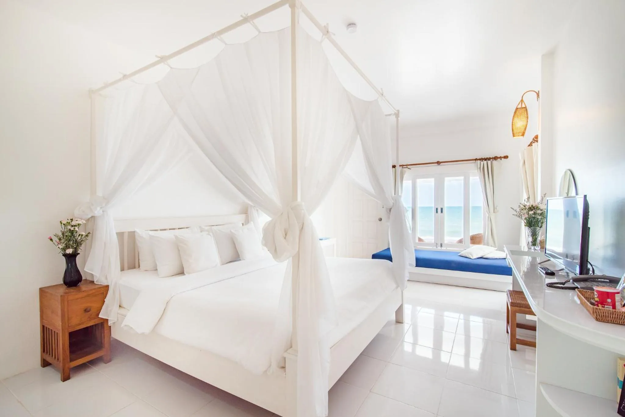 Photo of the whole room, Bed in Baan KangMung Hua Hin On The Beach
