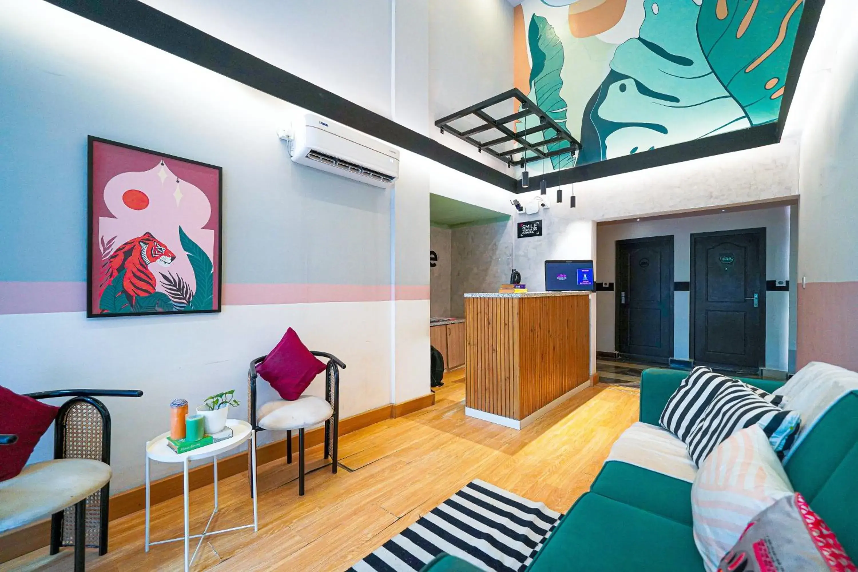 Lobby or reception in Olive Zip Golflinks by Embassy Group Lobby or reception in Olive Zip Golflinks by Embassy Group