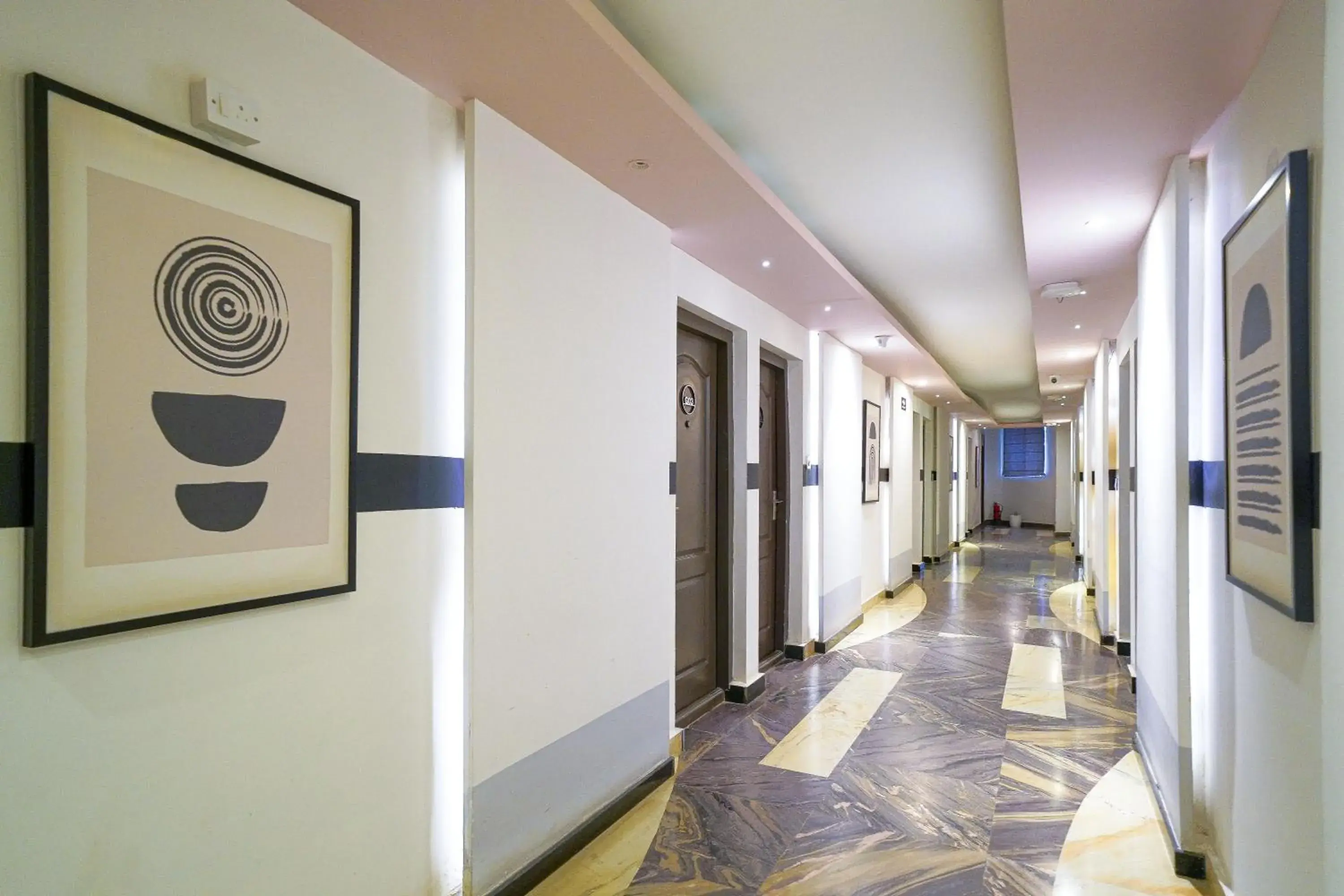 Lobby or reception in Olive Zip Golflinks by Embassy Group Lobby or reception in Olive Zip Golflinks by Embassy Group