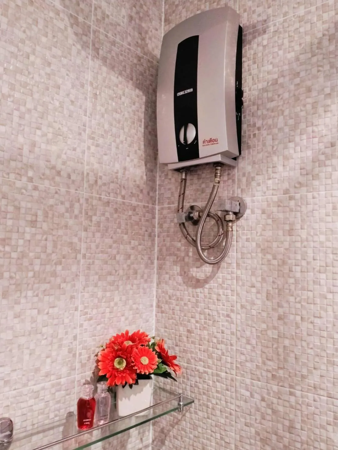 Bathroom in Hotel De Nara