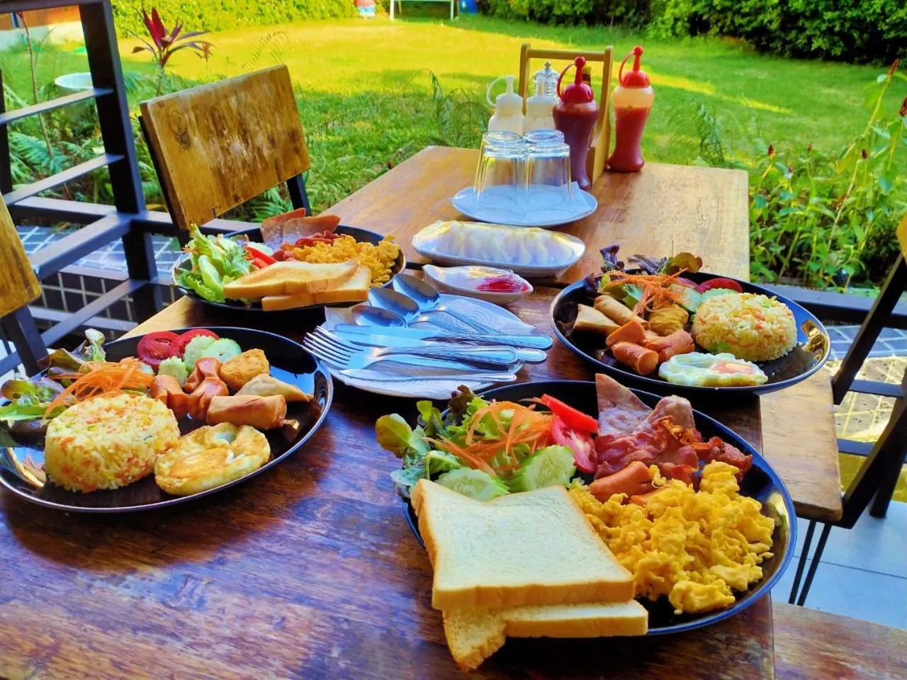 Continental breakfast in Hotel De Nara