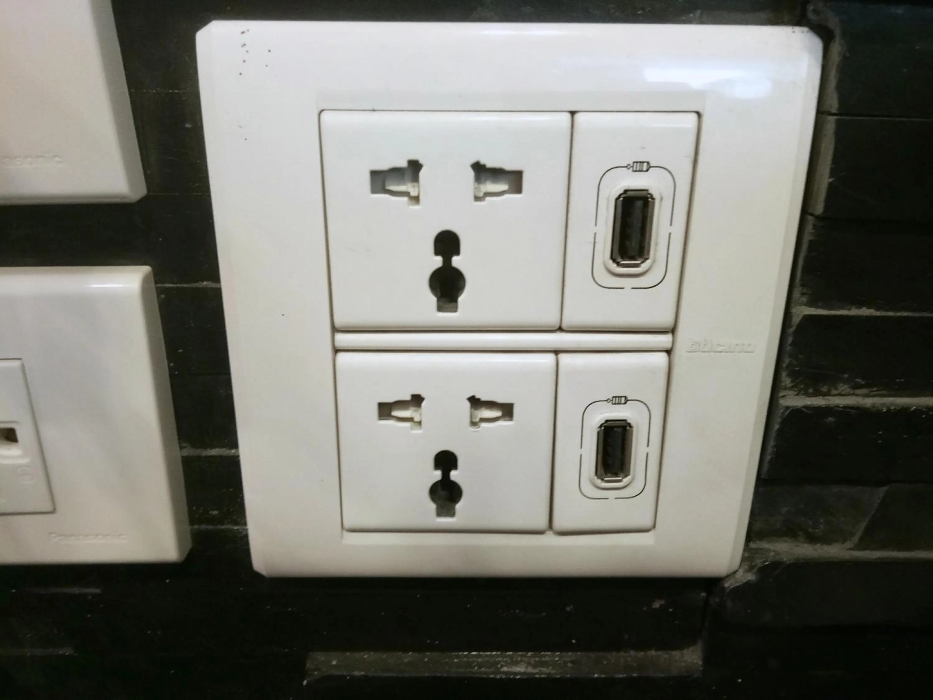 Decorative detail in Hotel De Nara