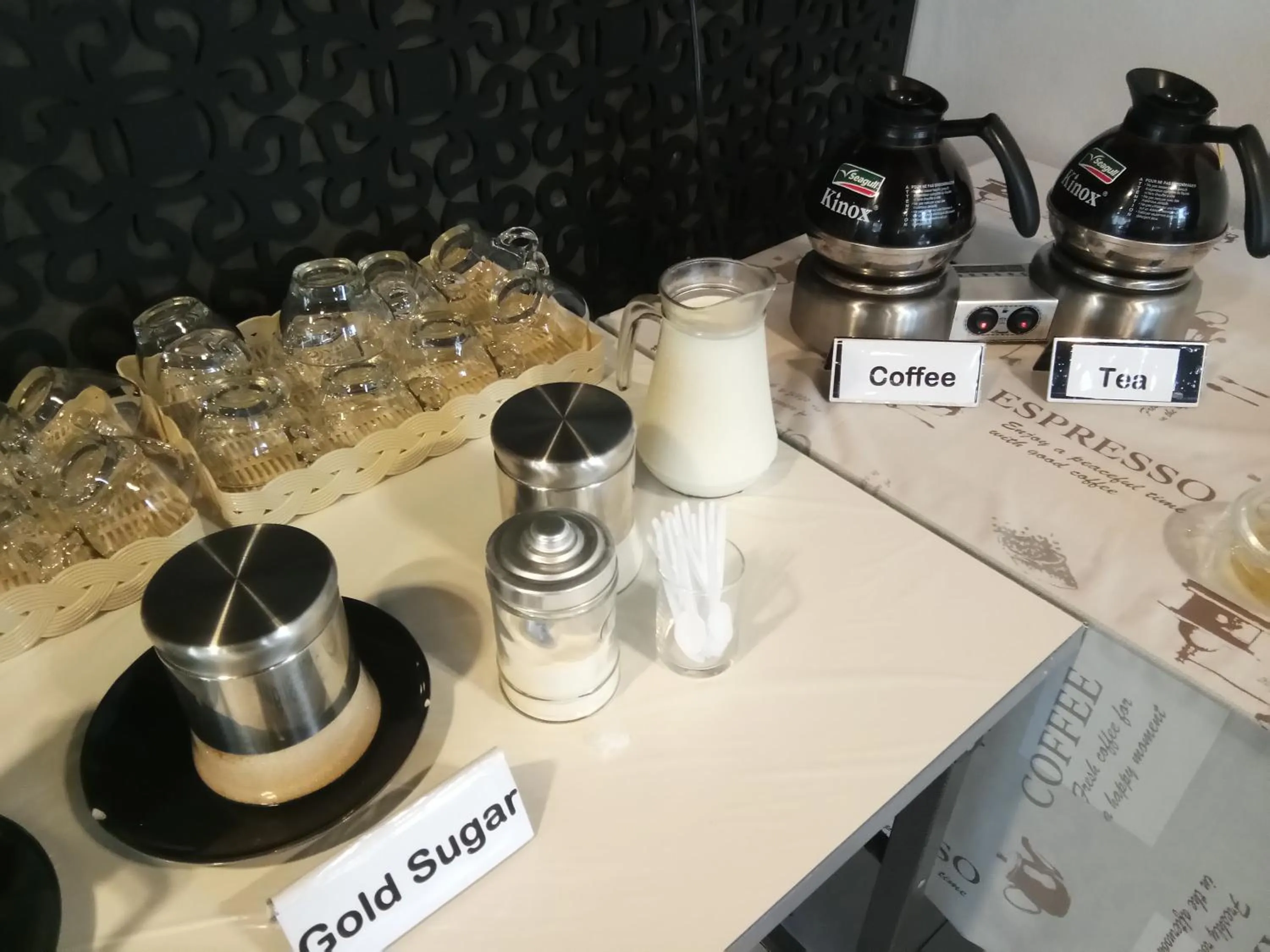 Drinks in Hotel De Nara