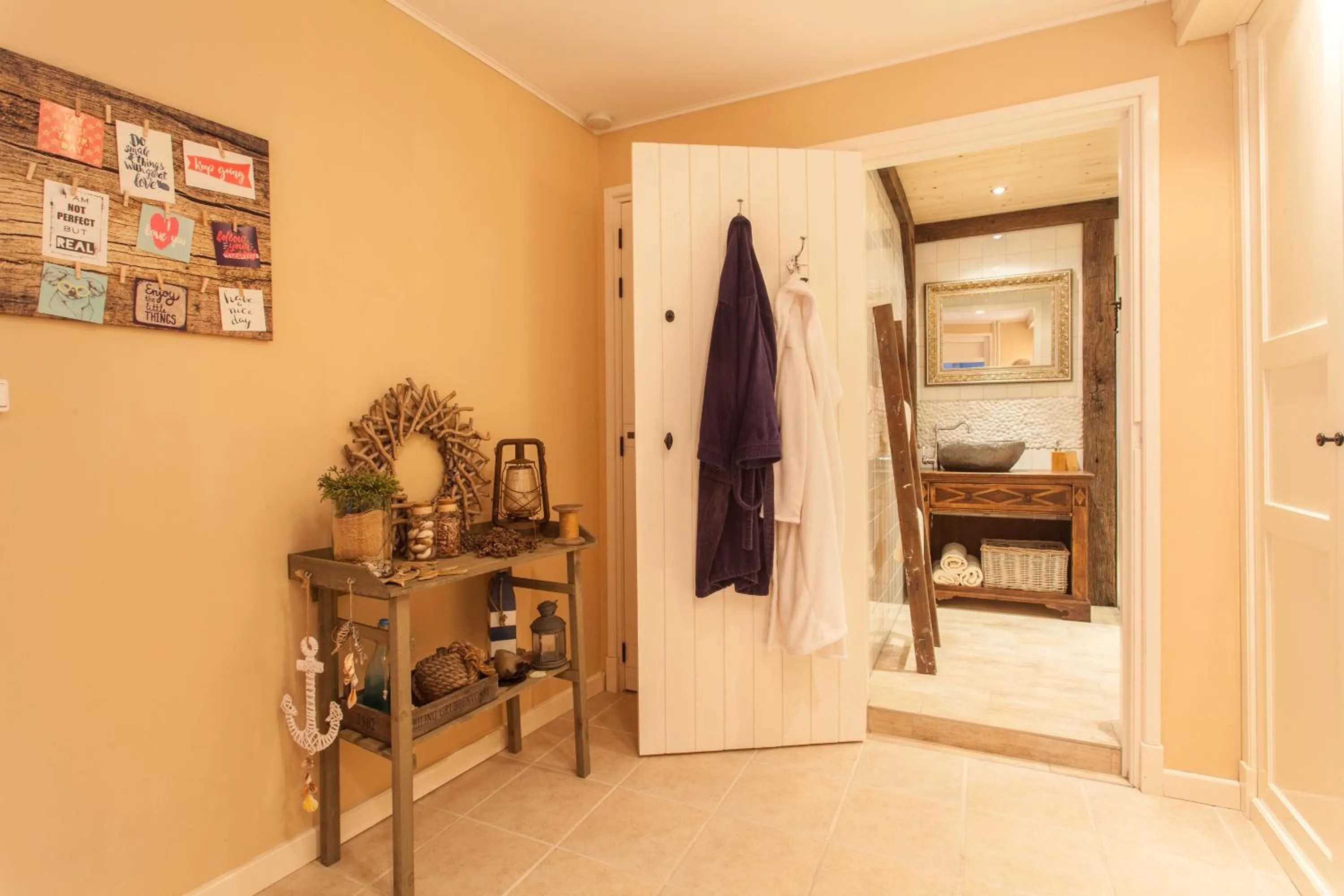 Shower in B&B 'De Bedstee'