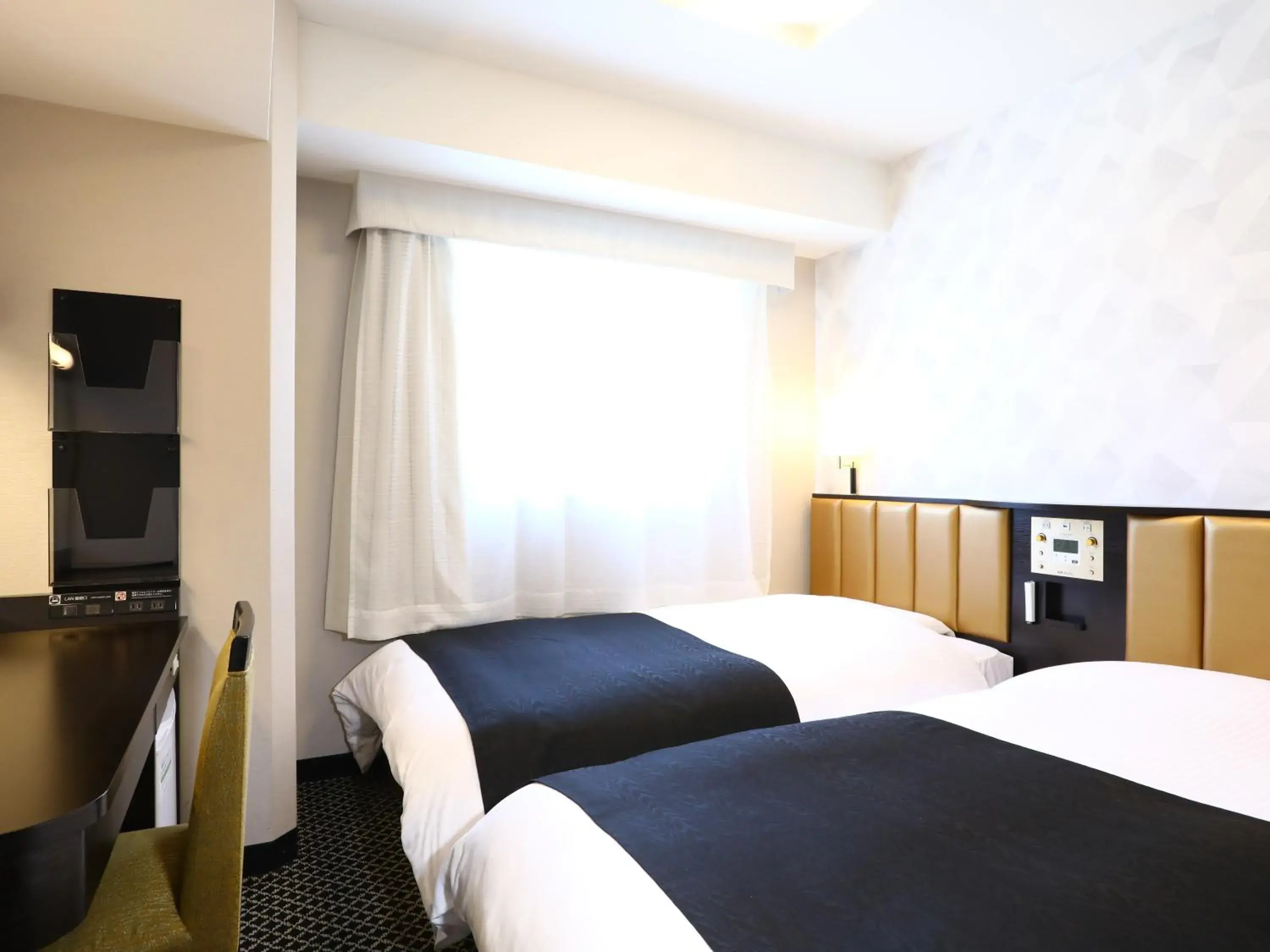 Photo of the whole room, Bed in APA Hotel Iidabashi Ekimae Photo of the whole room, Bed in APA Hotel Iidabashi Ekimae