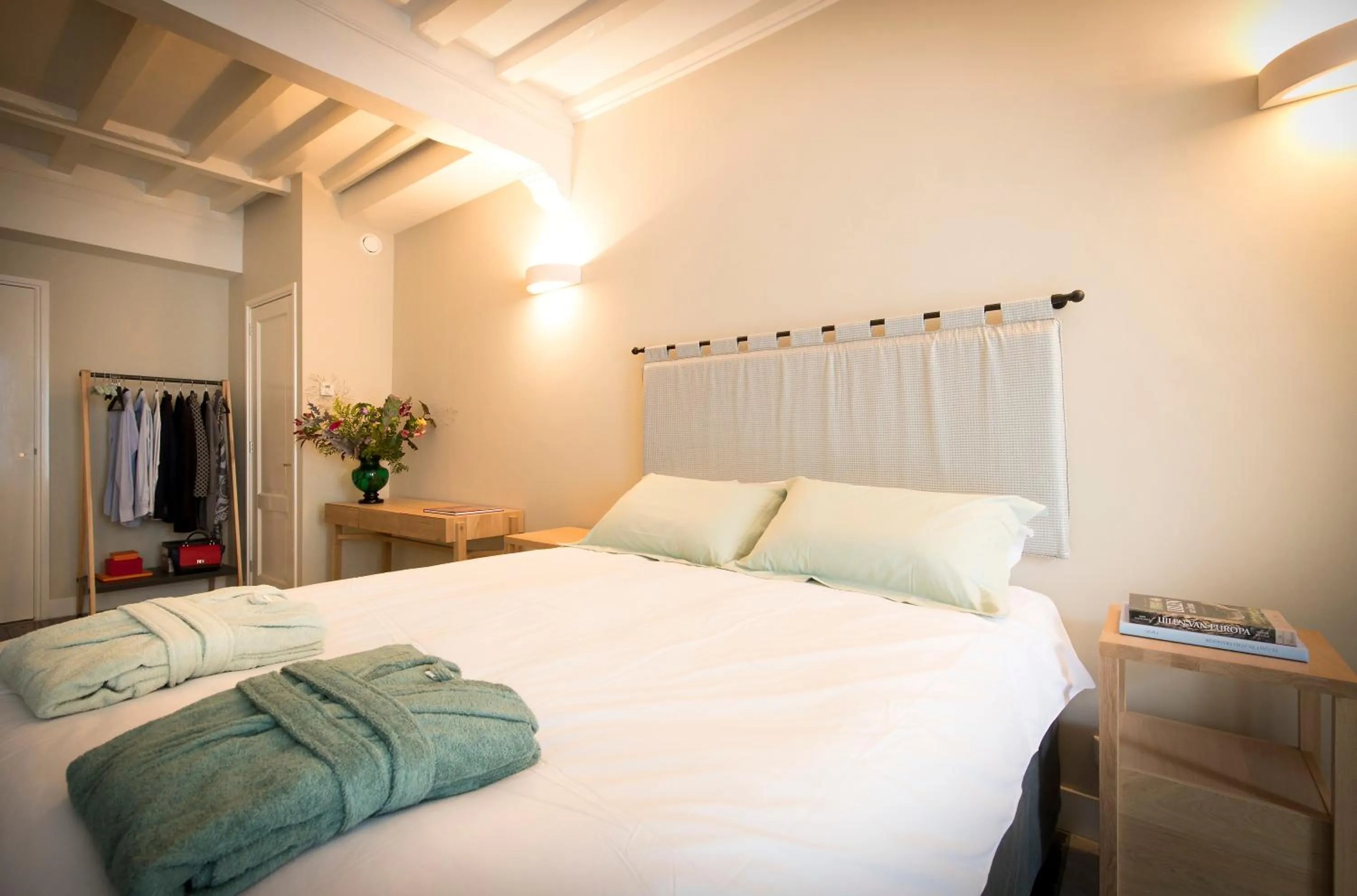 Bed in Uylenhof Hotel