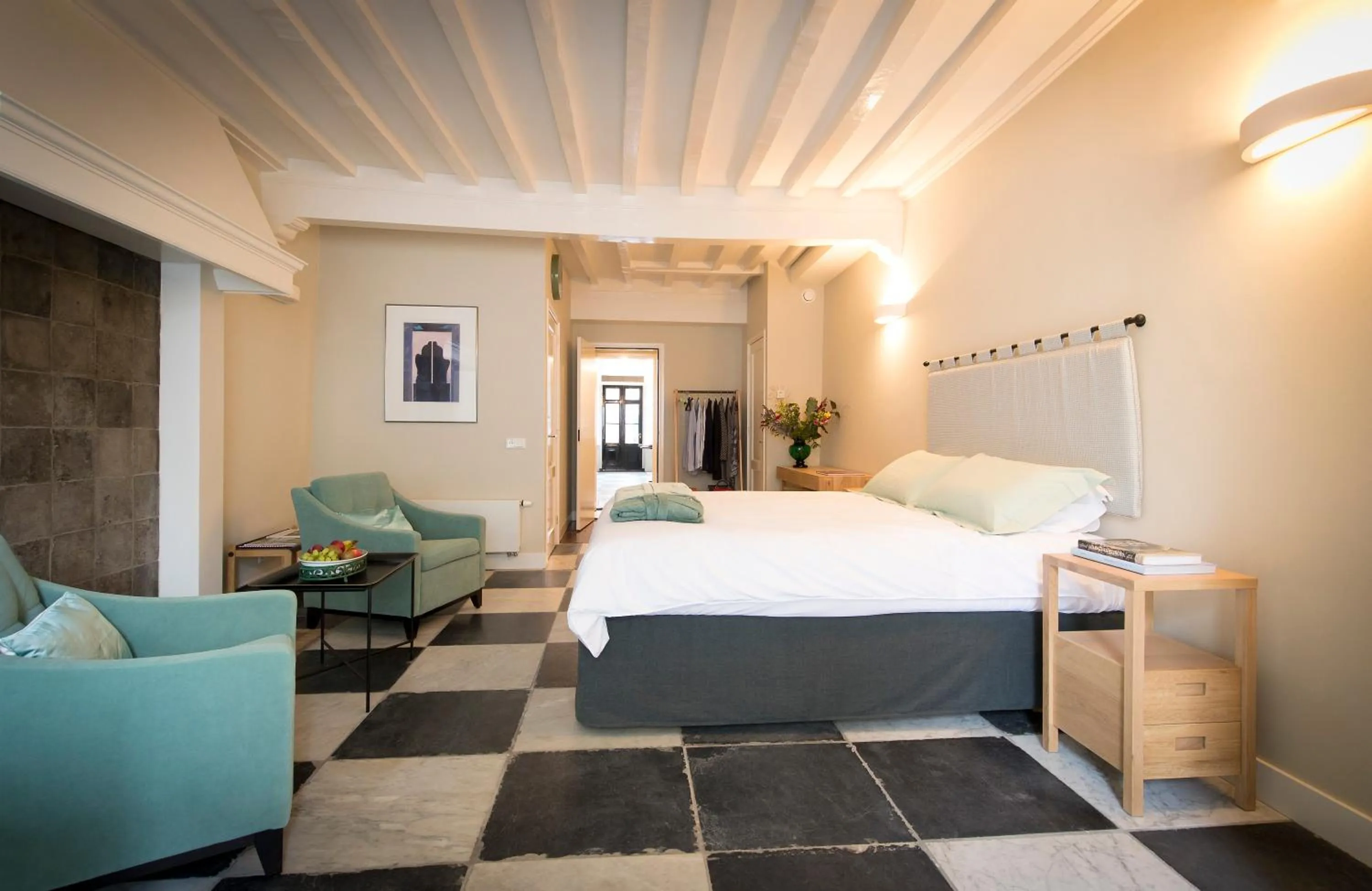 Photo of the whole room, Bed in Uylenhof Hotel