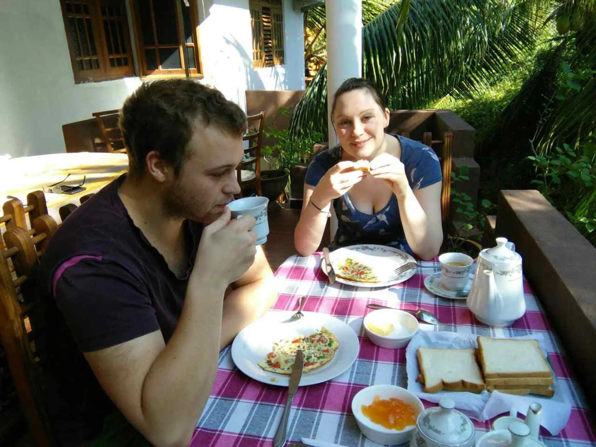 Continental breakfast in Windy Garden