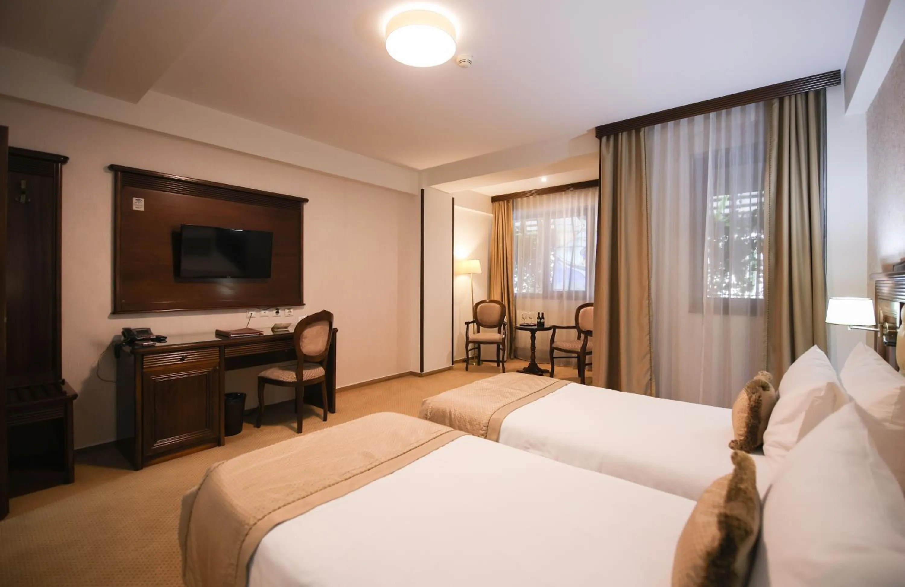 Bedroom, Bed in Hotel Carmen