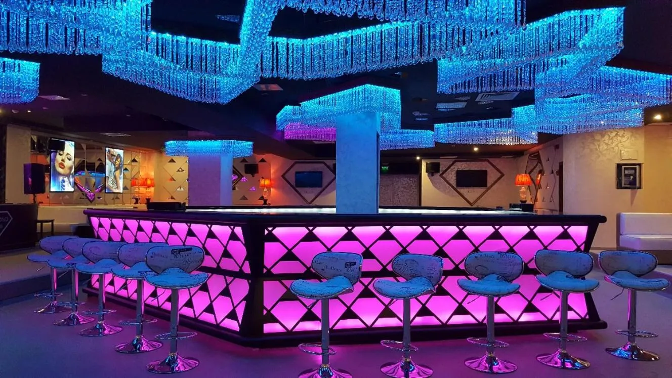 Nightclub / DJ in Hotel Carmen