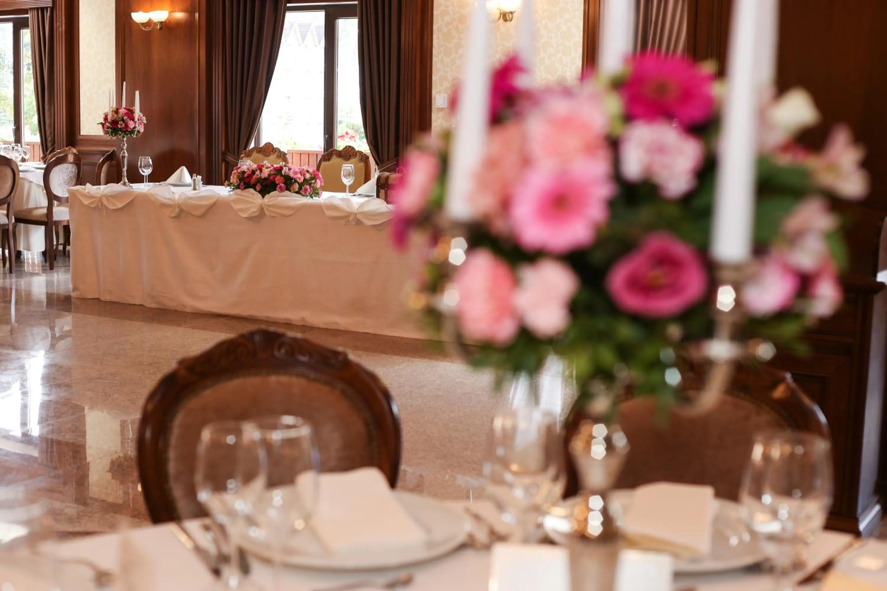 Restaurant/places to eat in Hotel Carmen