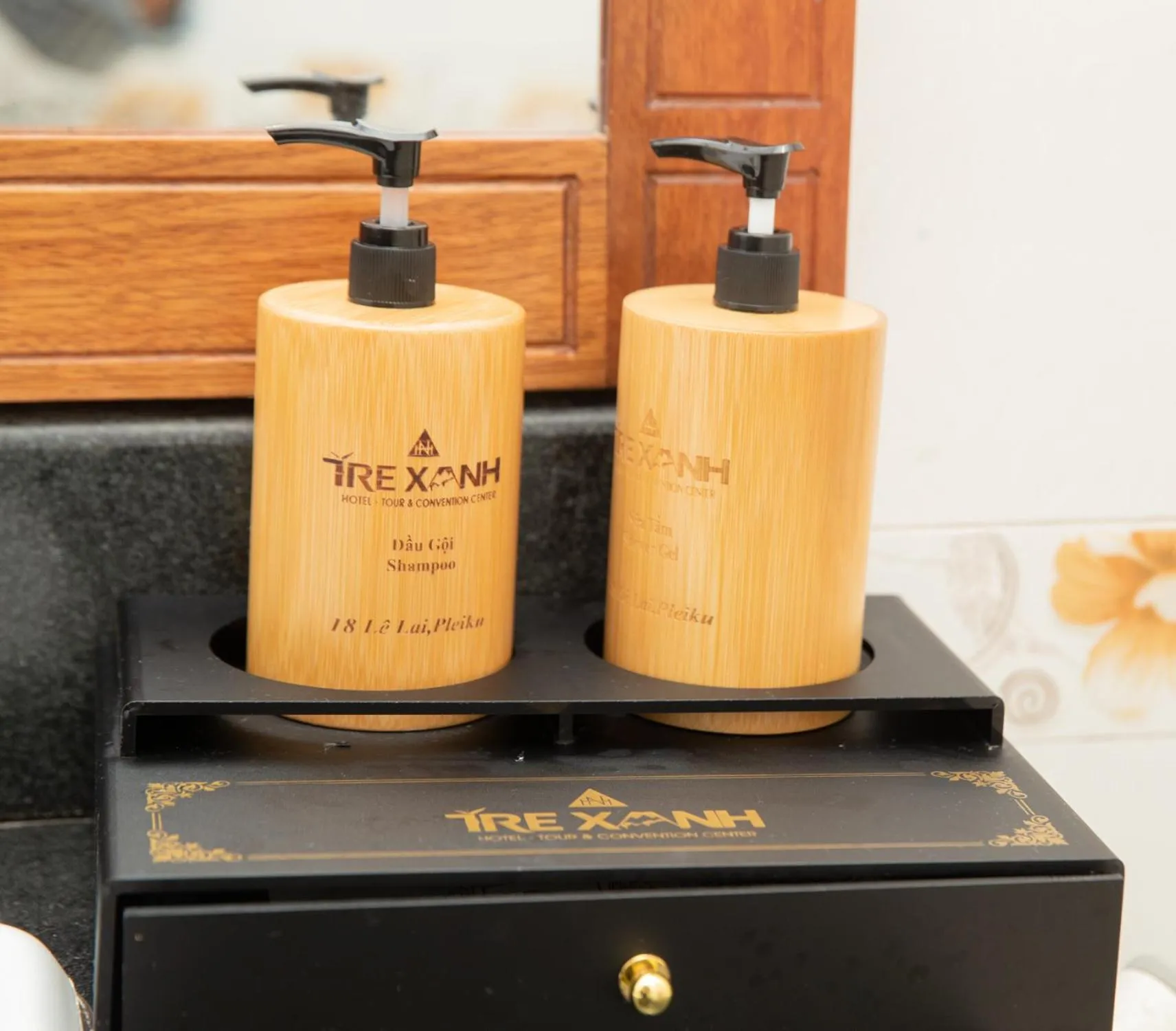 Shower in Tre Xanh Hotel