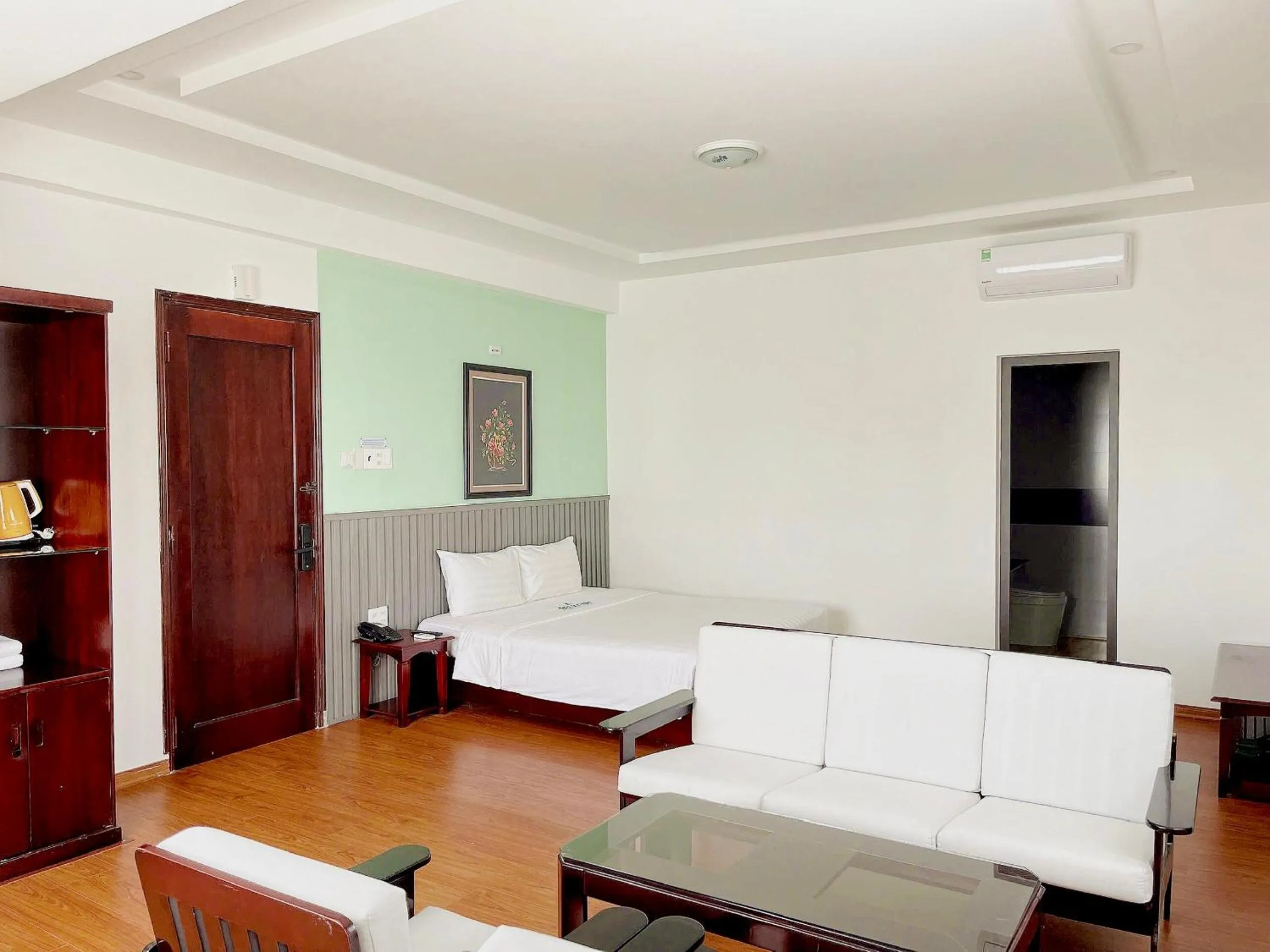 Bedroom, Bed in Tre Xanh Hotel