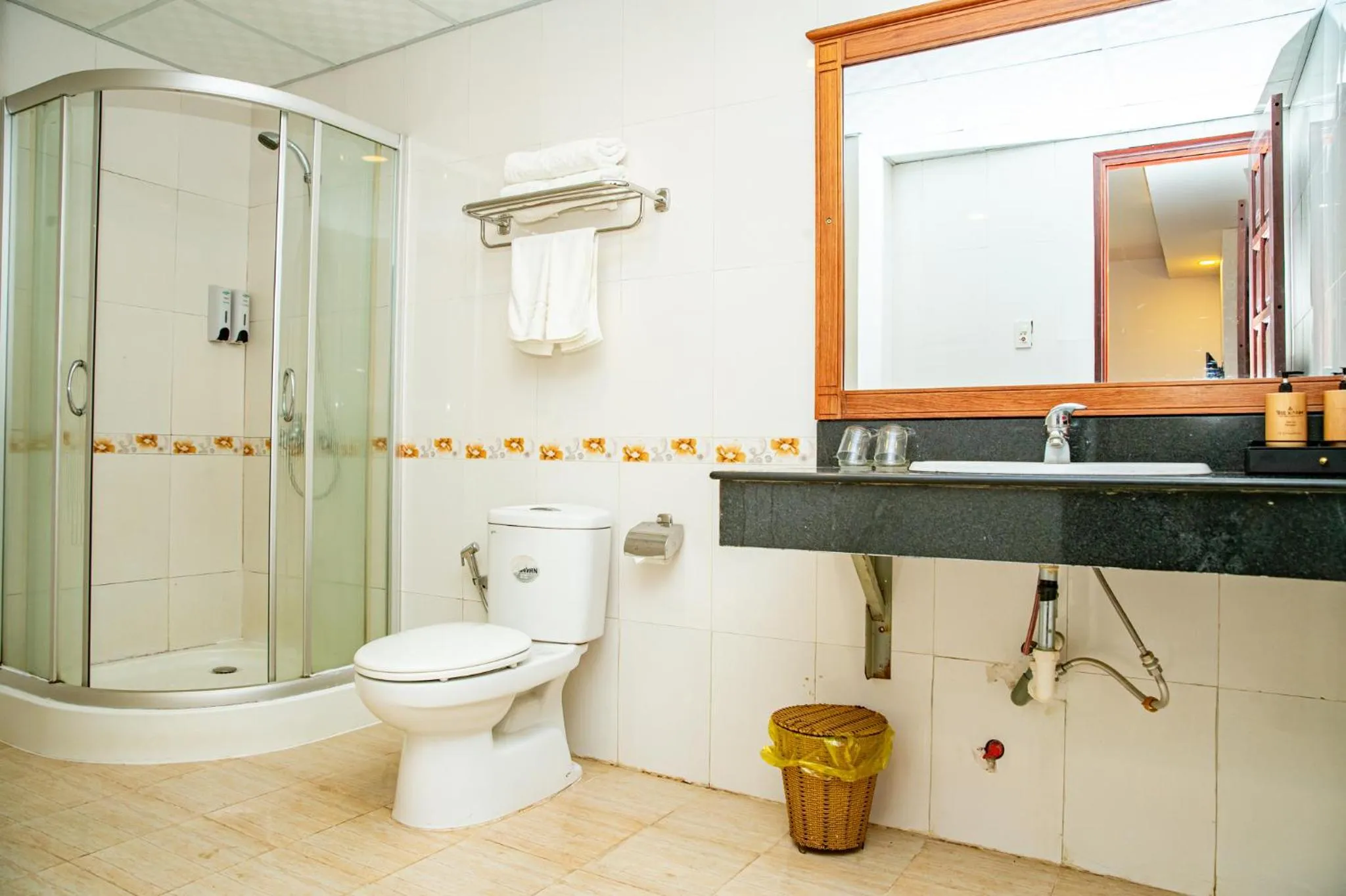 Bathroom in Tre Xanh Hotel