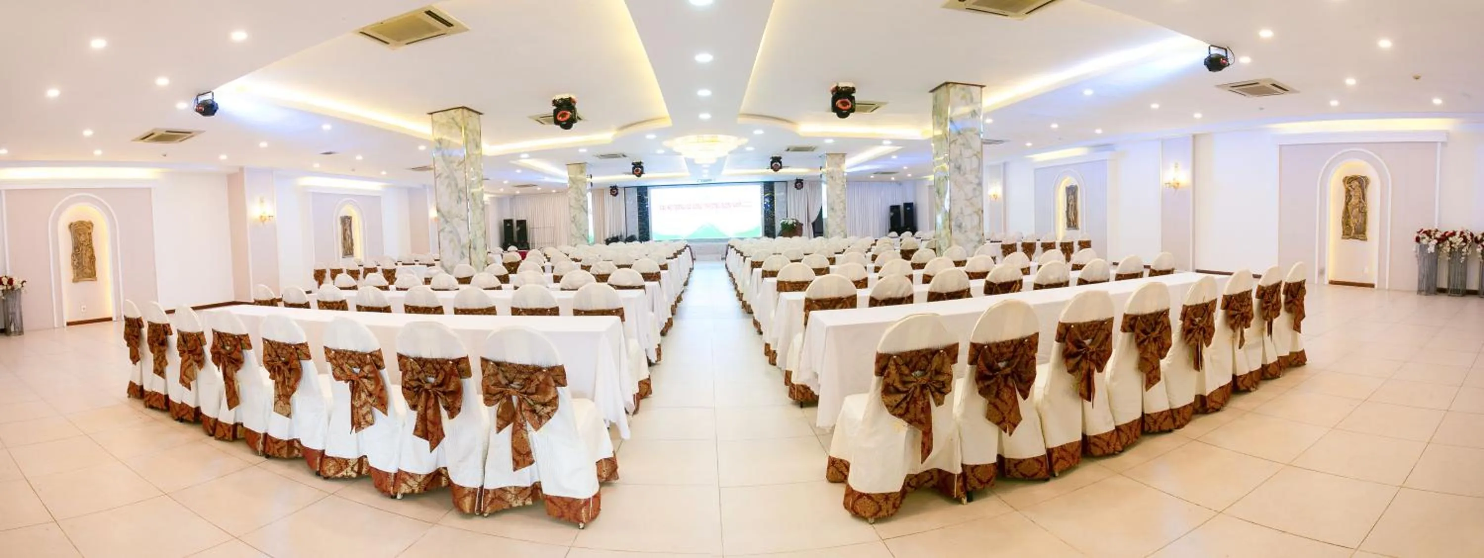 Living room in Tre Xanh Hotel