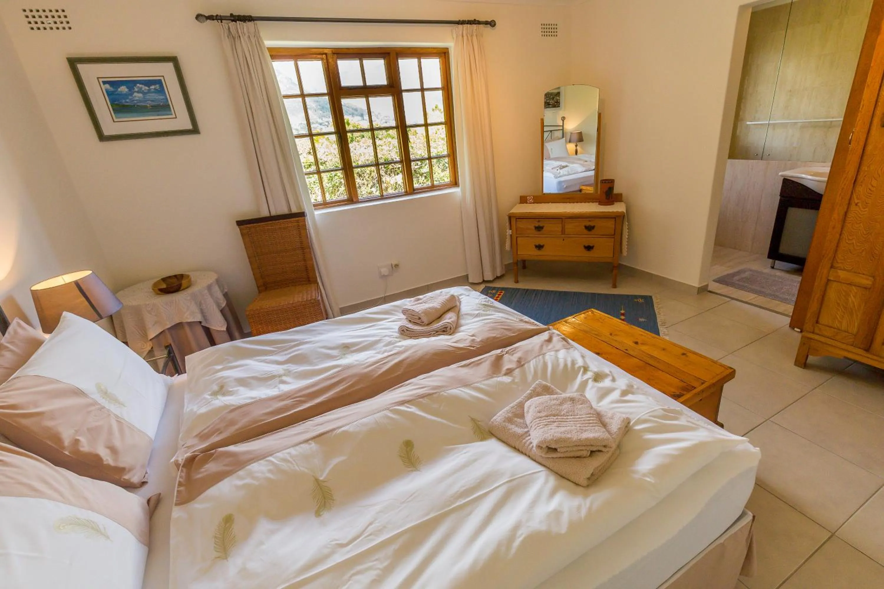 Bedroom, Bed in Hout Bay Lodge