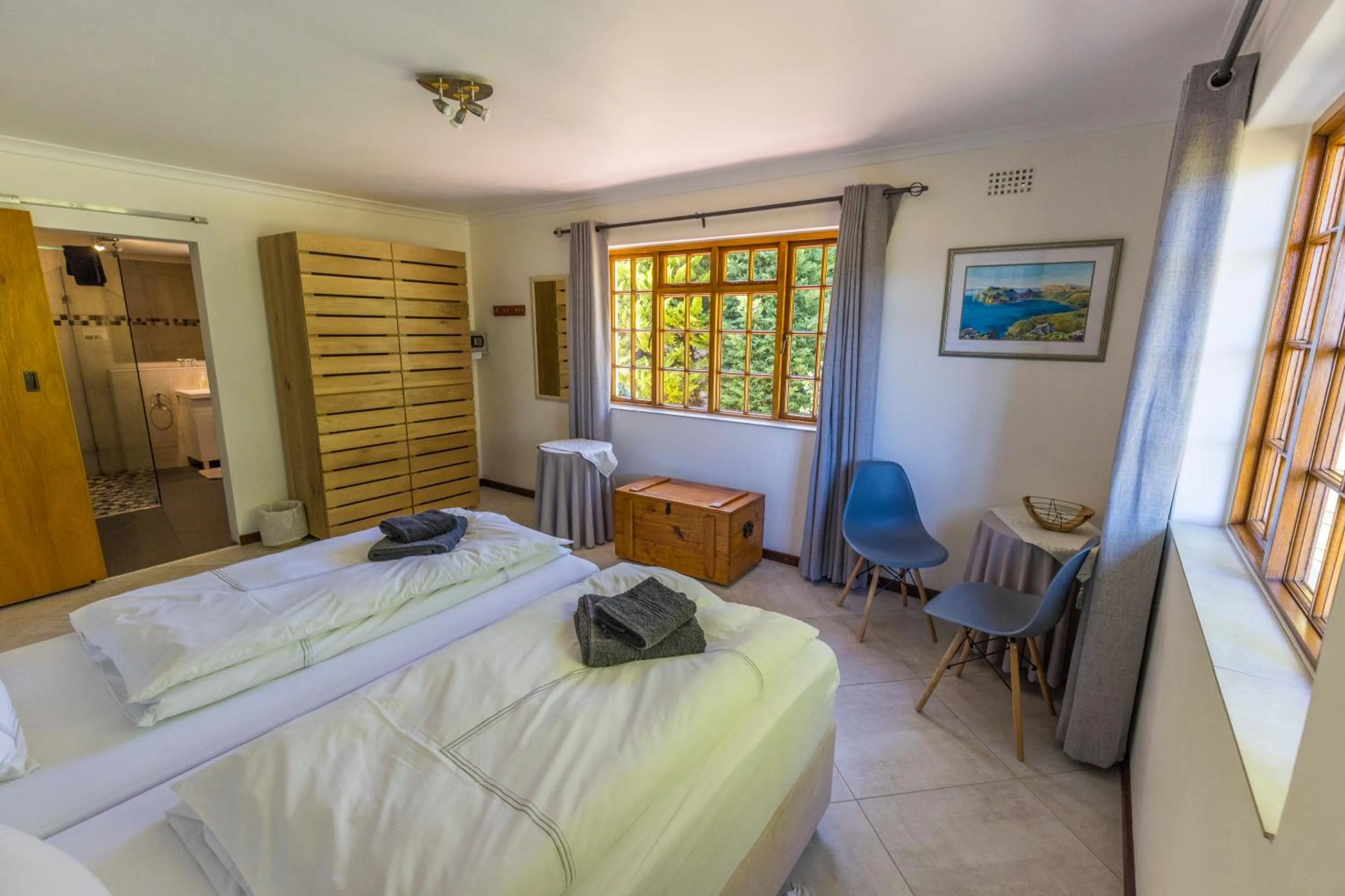 Double Room with Mountain View - single occupancy in Hout Bay Lodge