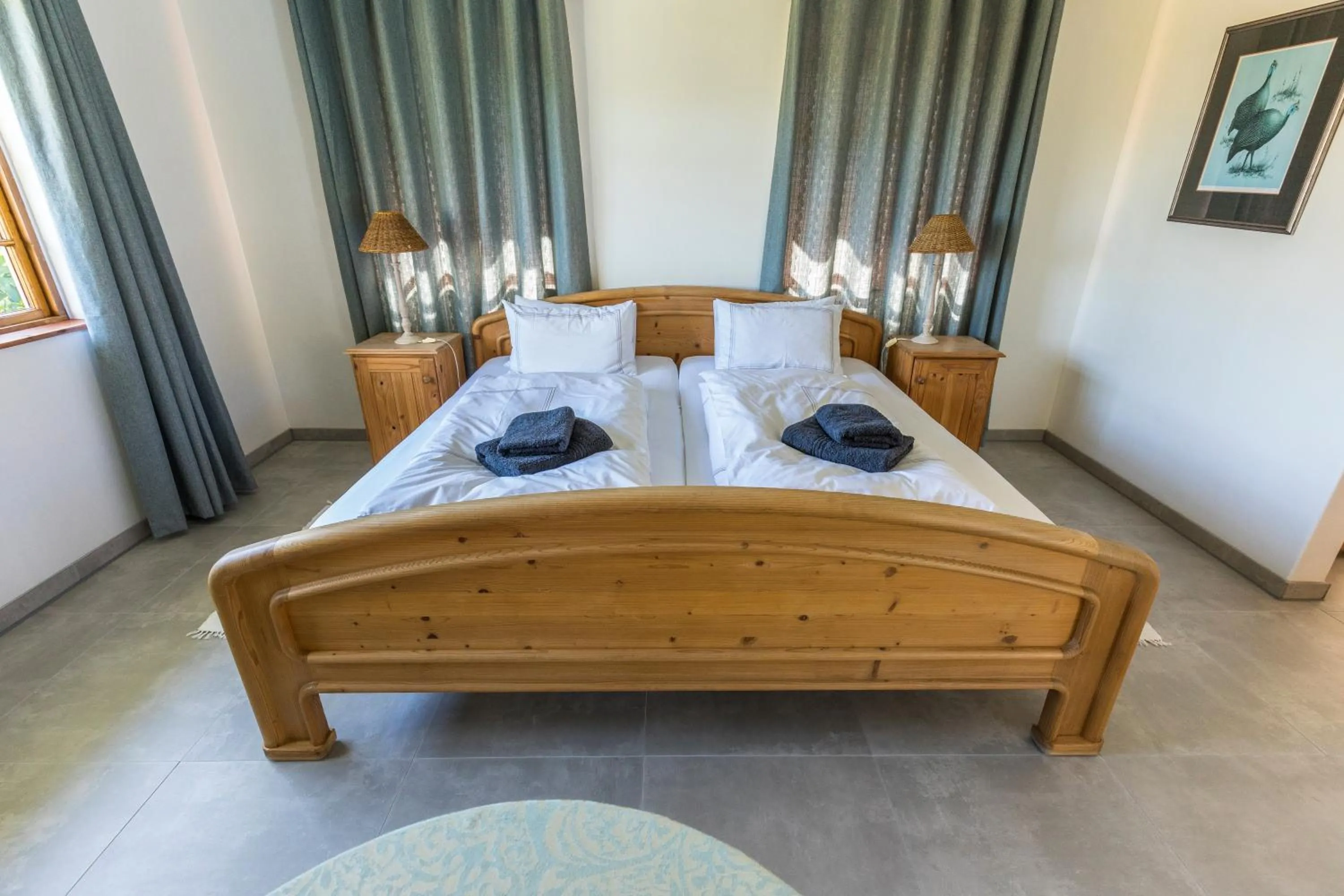 Bed in Hout Bay Lodge