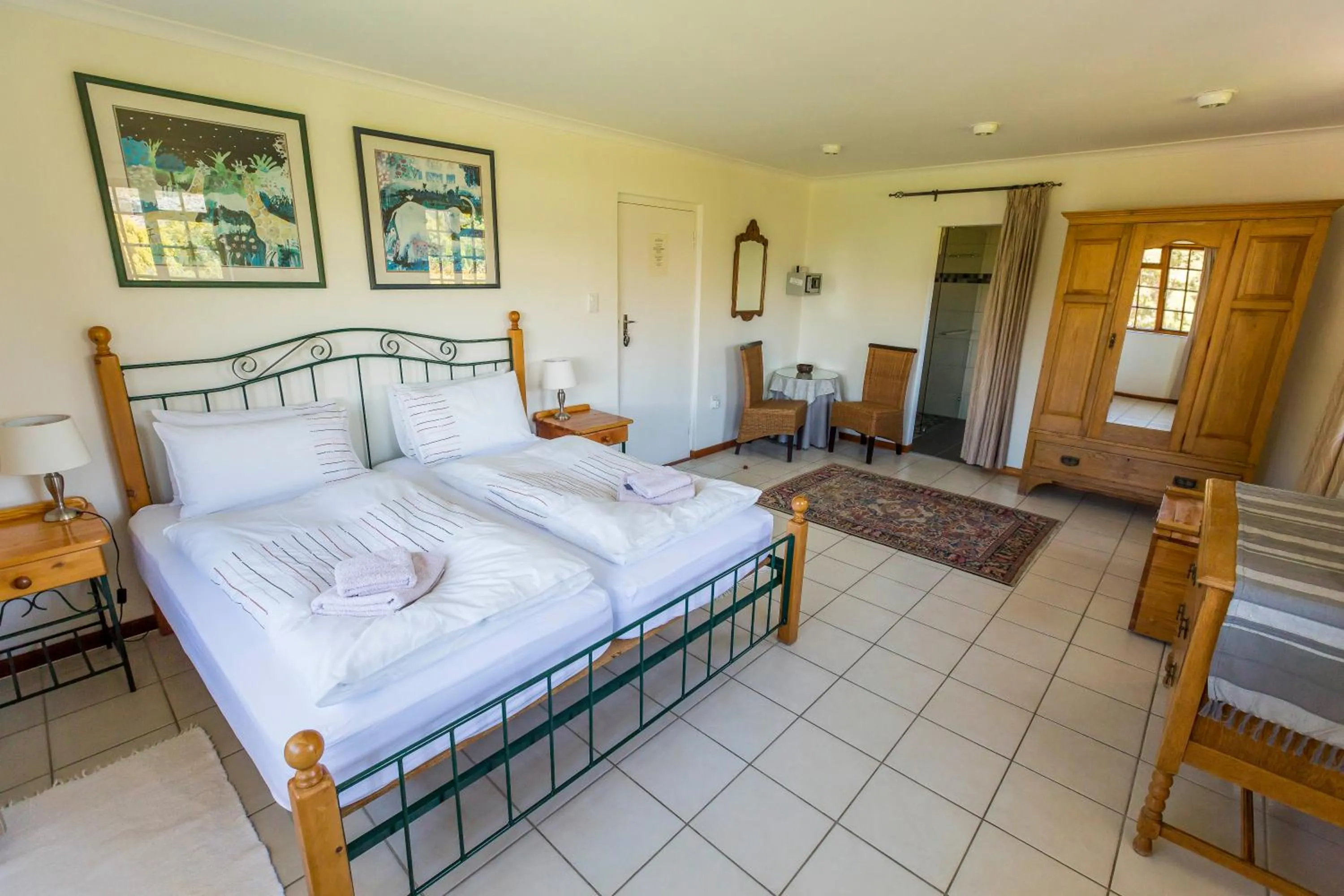 Bedroom, Bed in Hout Bay Lodge