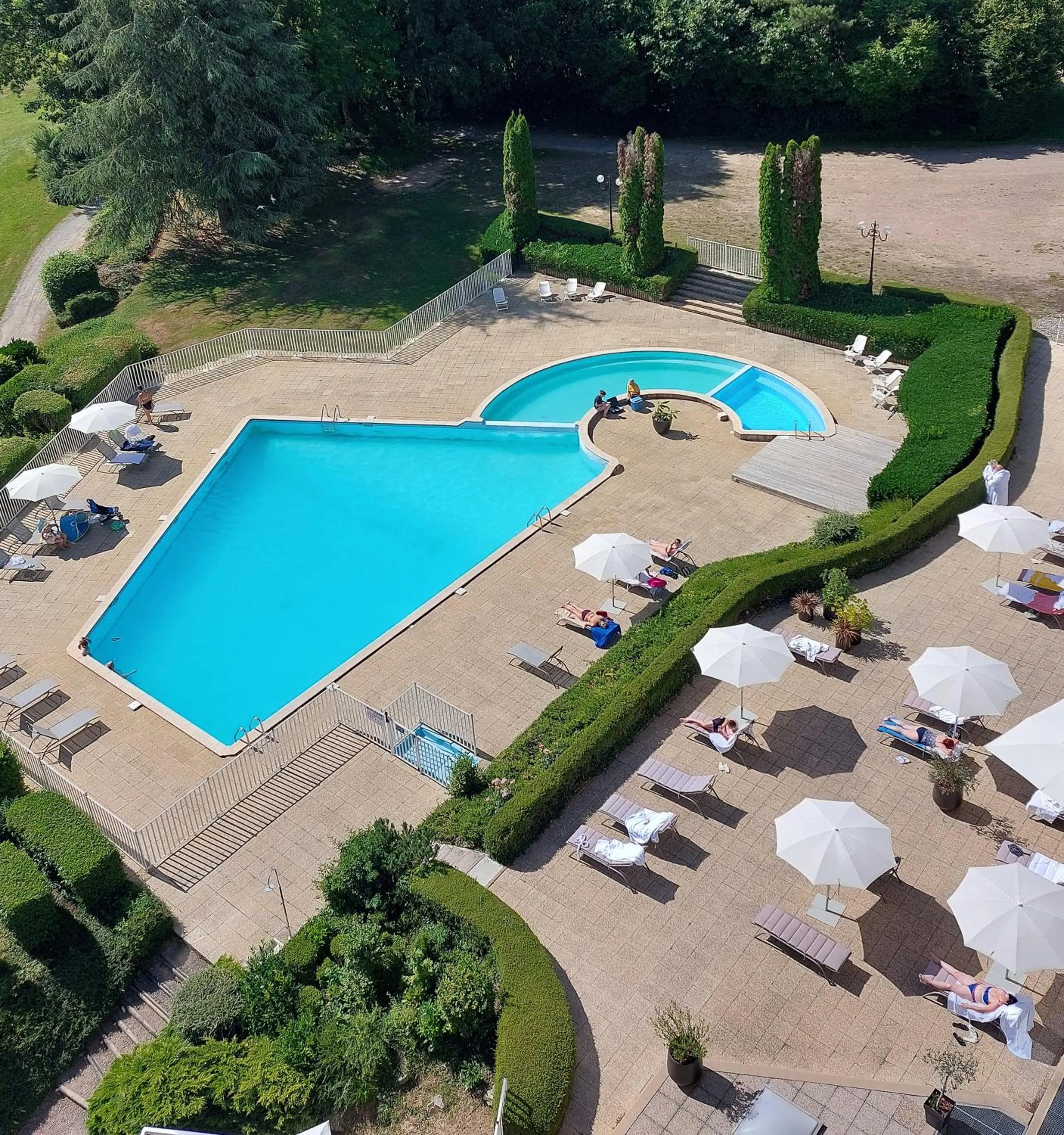 Swimming pool in Domaine des Dryades
