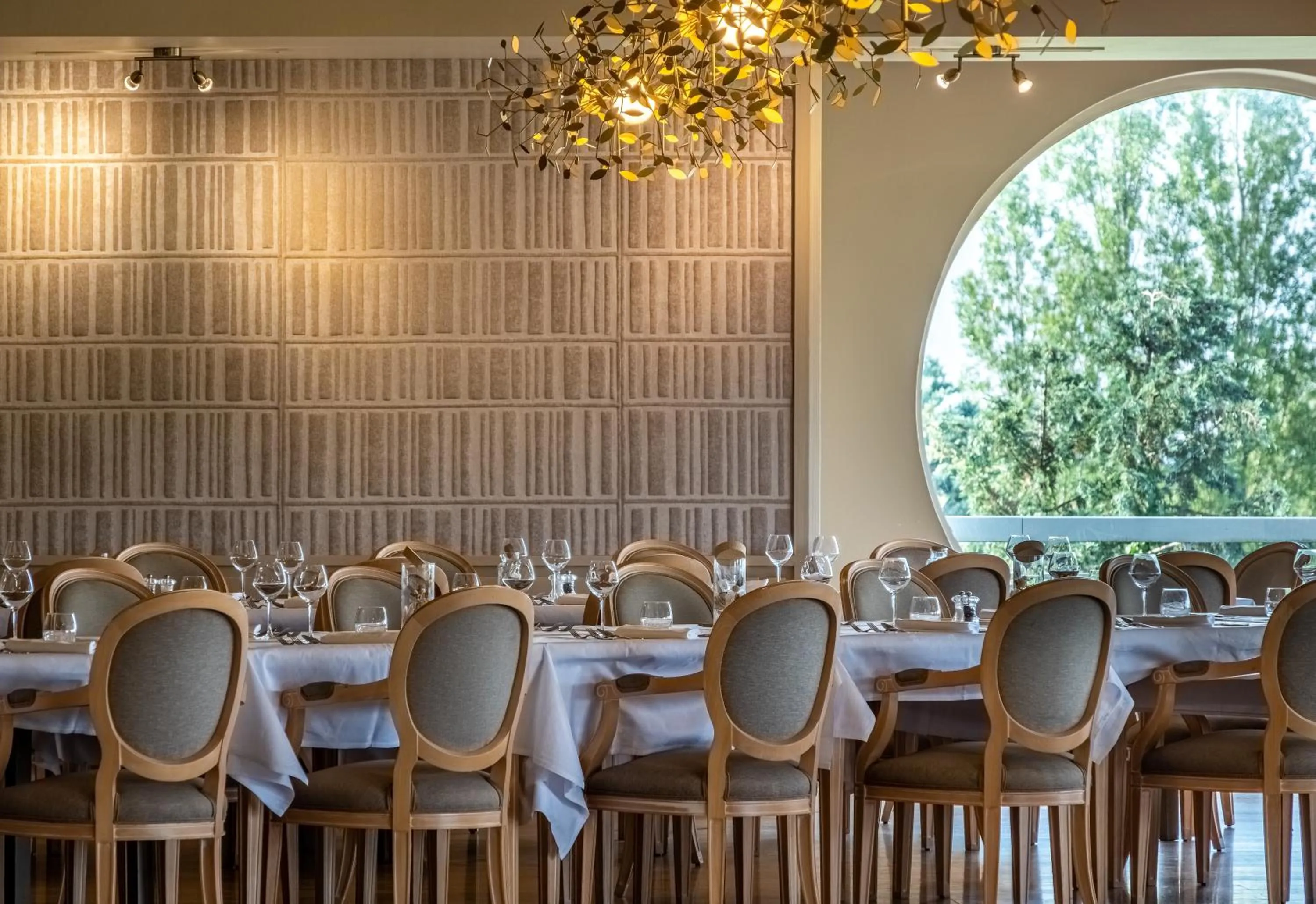 Restaurant/places to eat in Domaine des Dryades