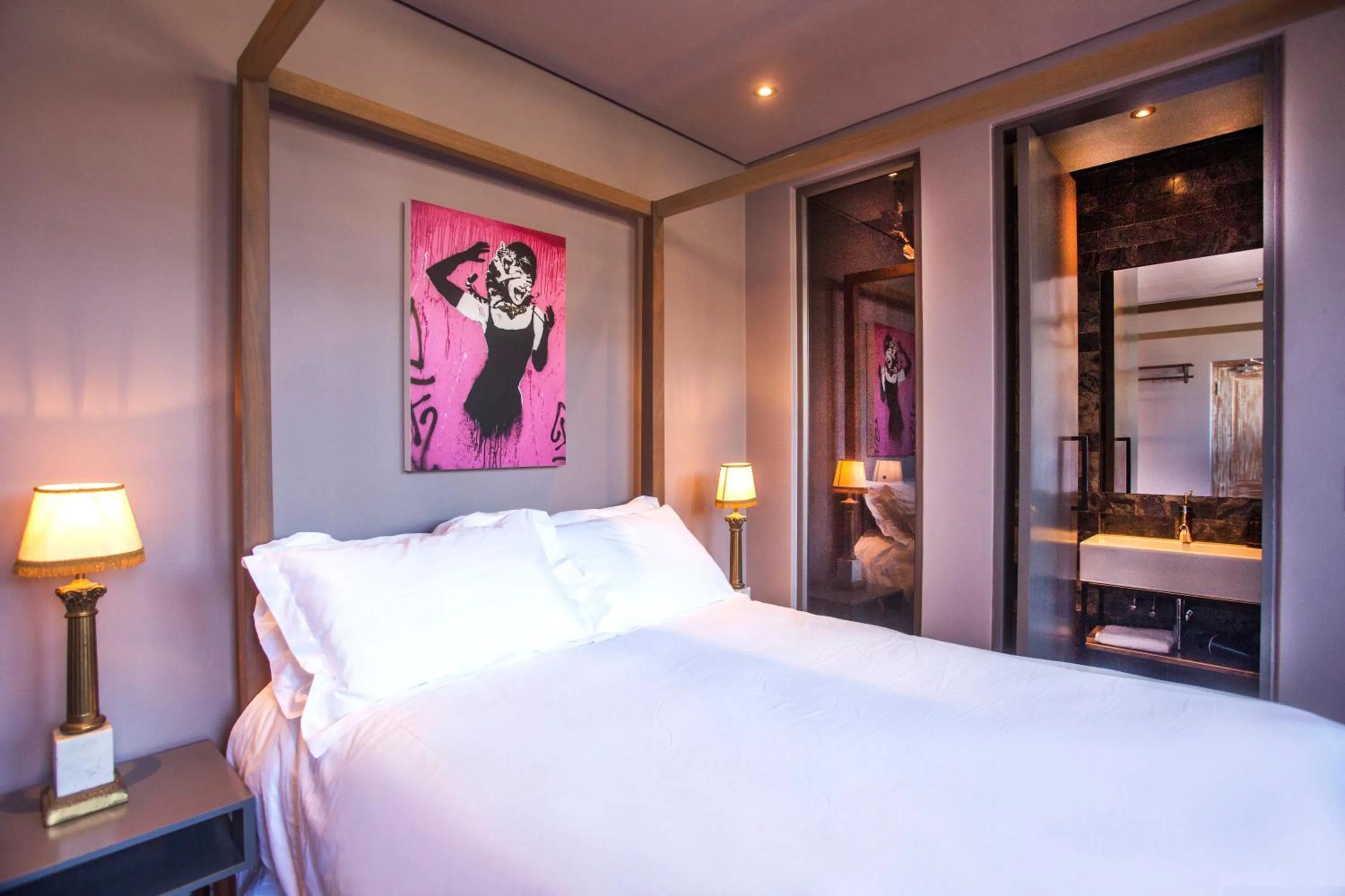 Bedroom, Bed in The Grey Hotel