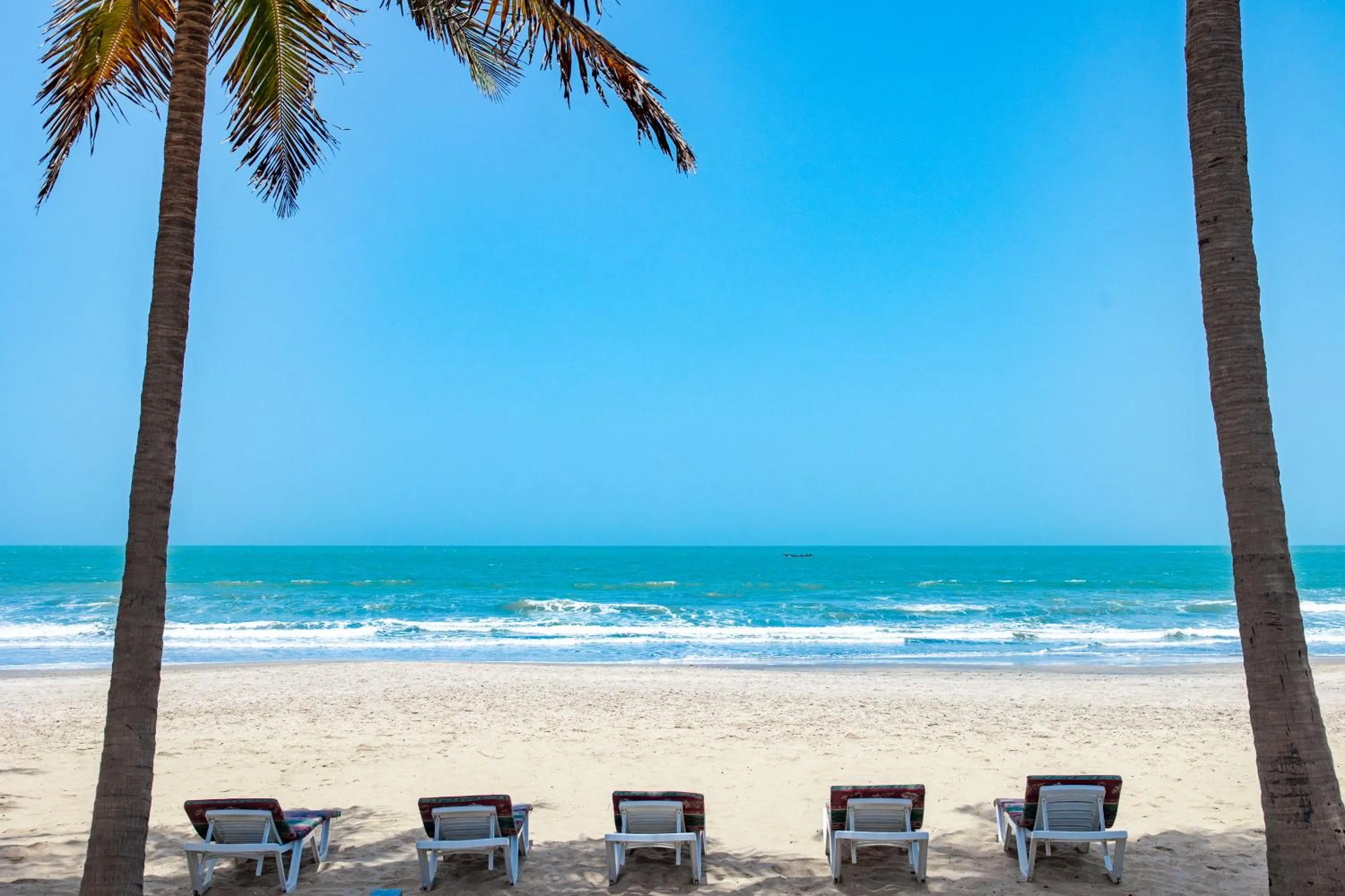 Beach in Bungalow Beach Hotel