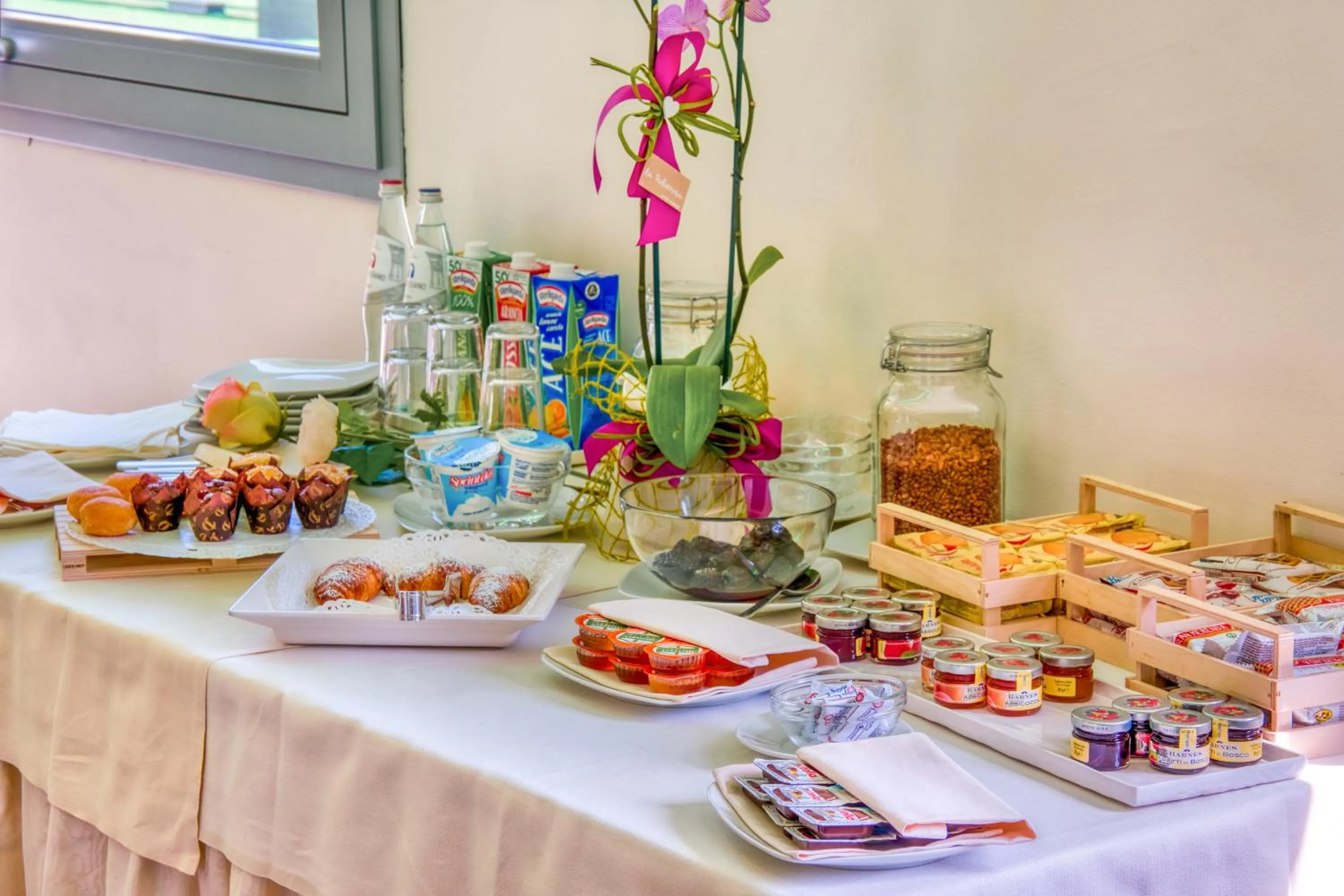 Buffet breakfast in Boutique Hotel Bramante & SPA