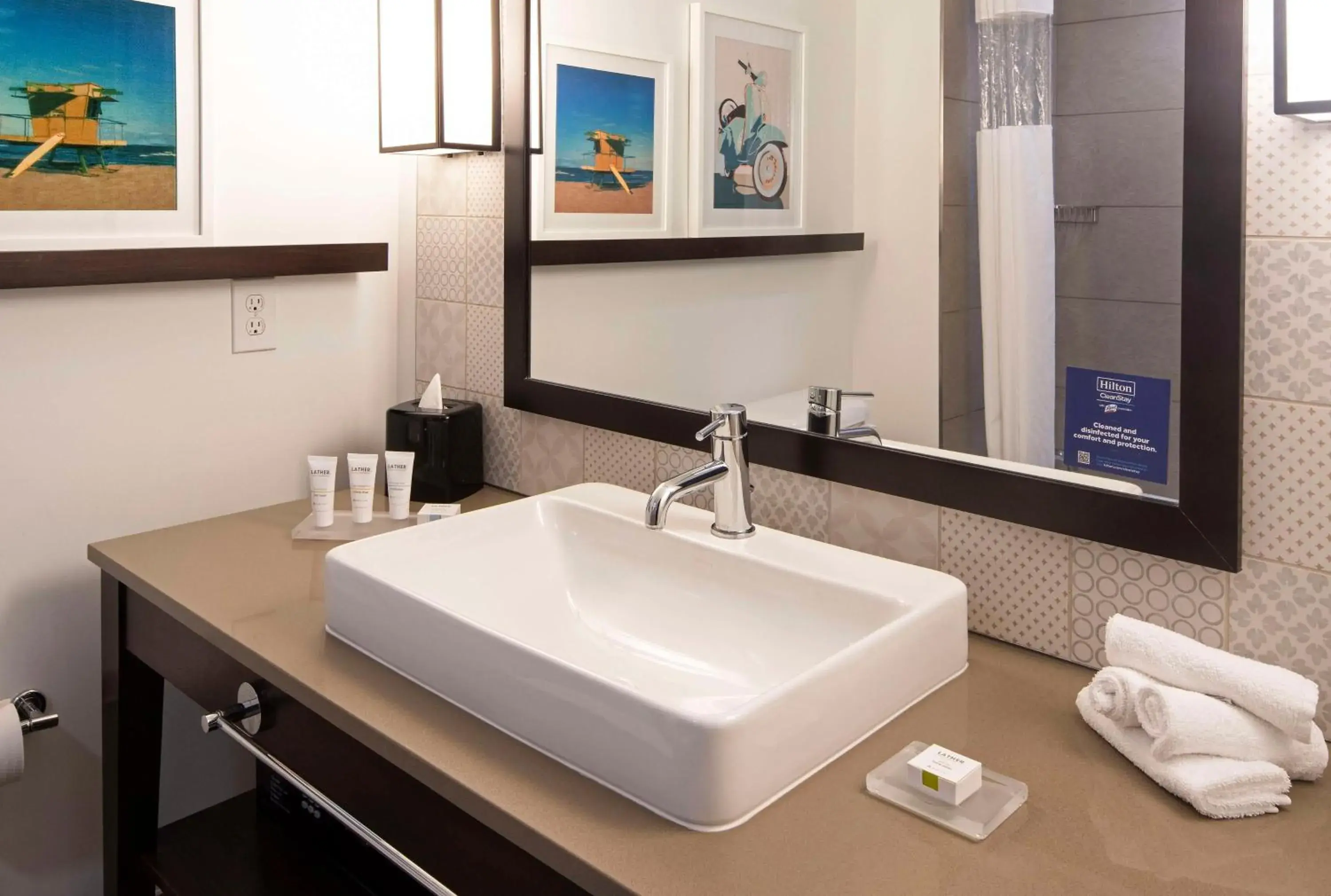 Bathroom in SunCoast Hotel Anaheim, Tapestry Collection by Hilton Bathroom in SunCoast Hotel Anaheim, Tapestry Collection by Hilton