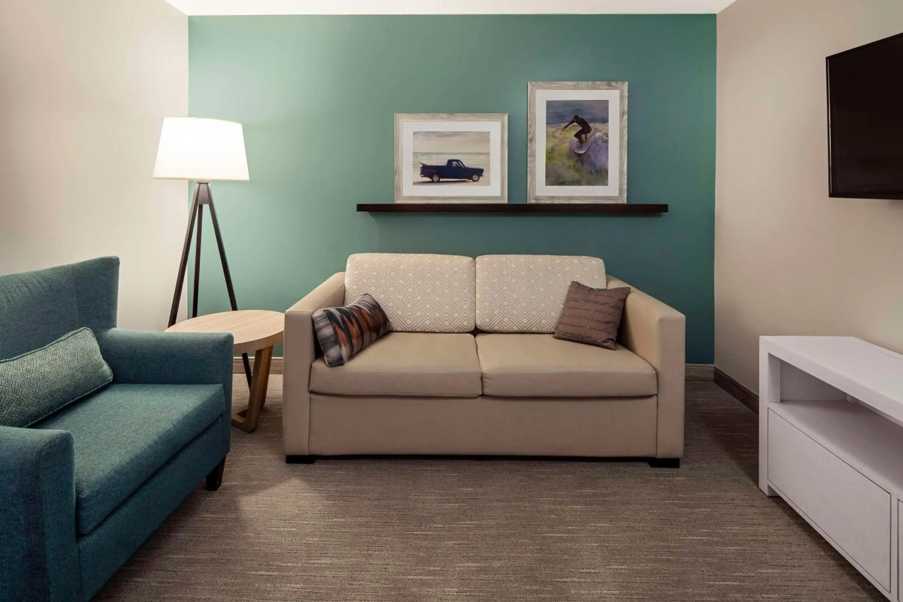 Living room in SunCoast Hotel Anaheim, Tapestry Collection by Hilton Living room in SunCoast Hotel Anaheim, Tapestry Collection by Hilton