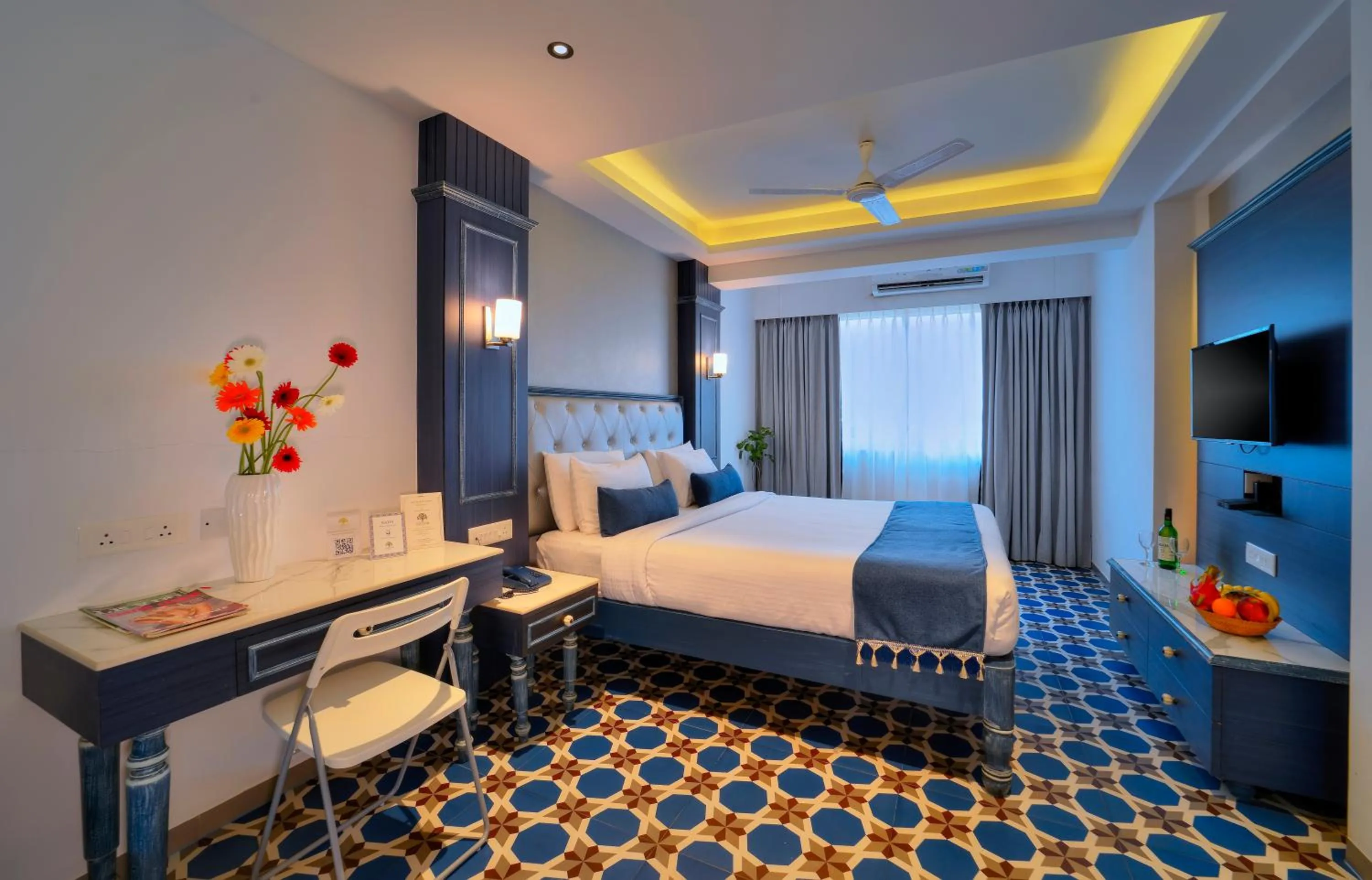 Bed in TreeHouse Nova