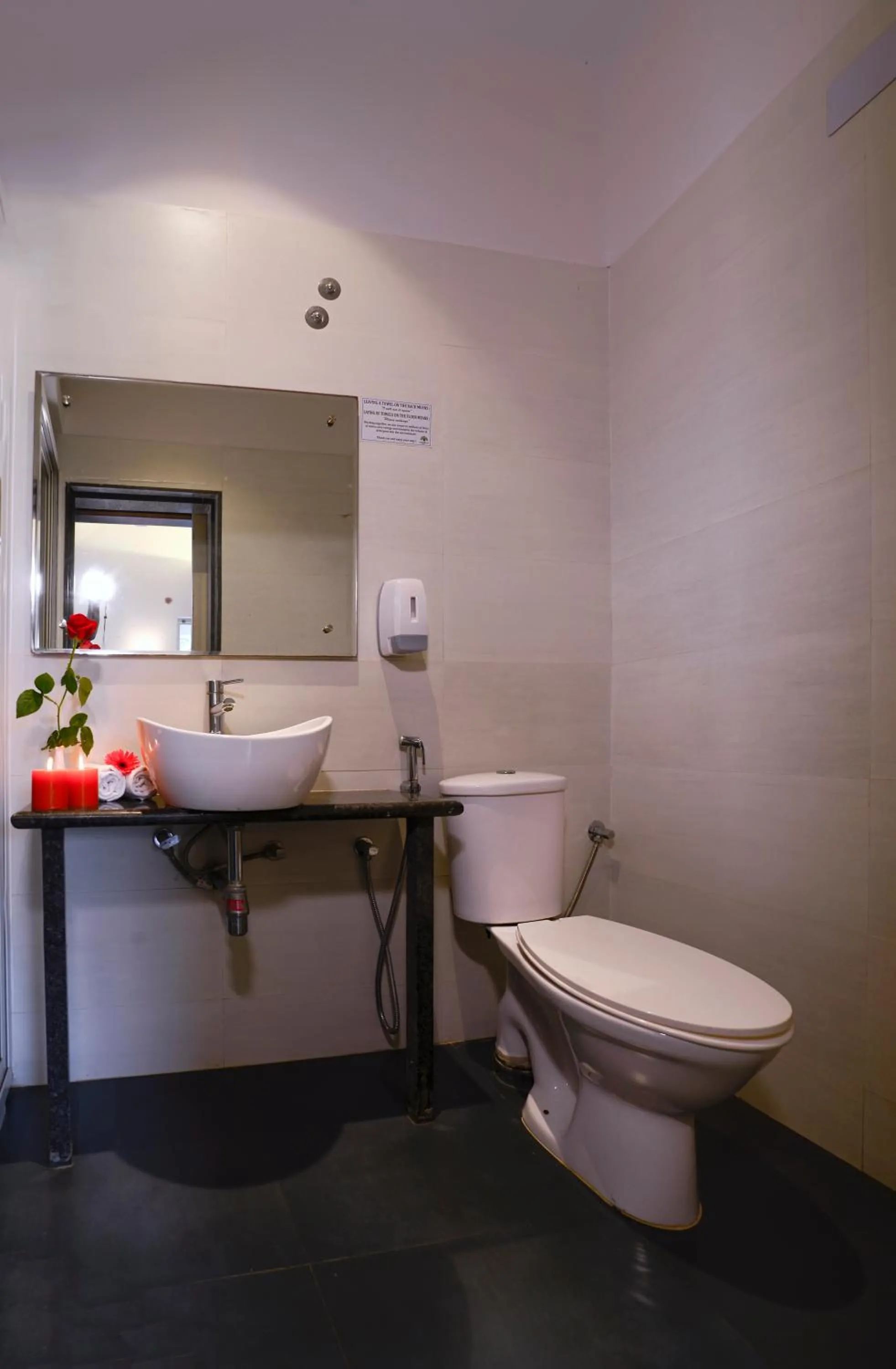 Bathroom in TreeHouse Nova