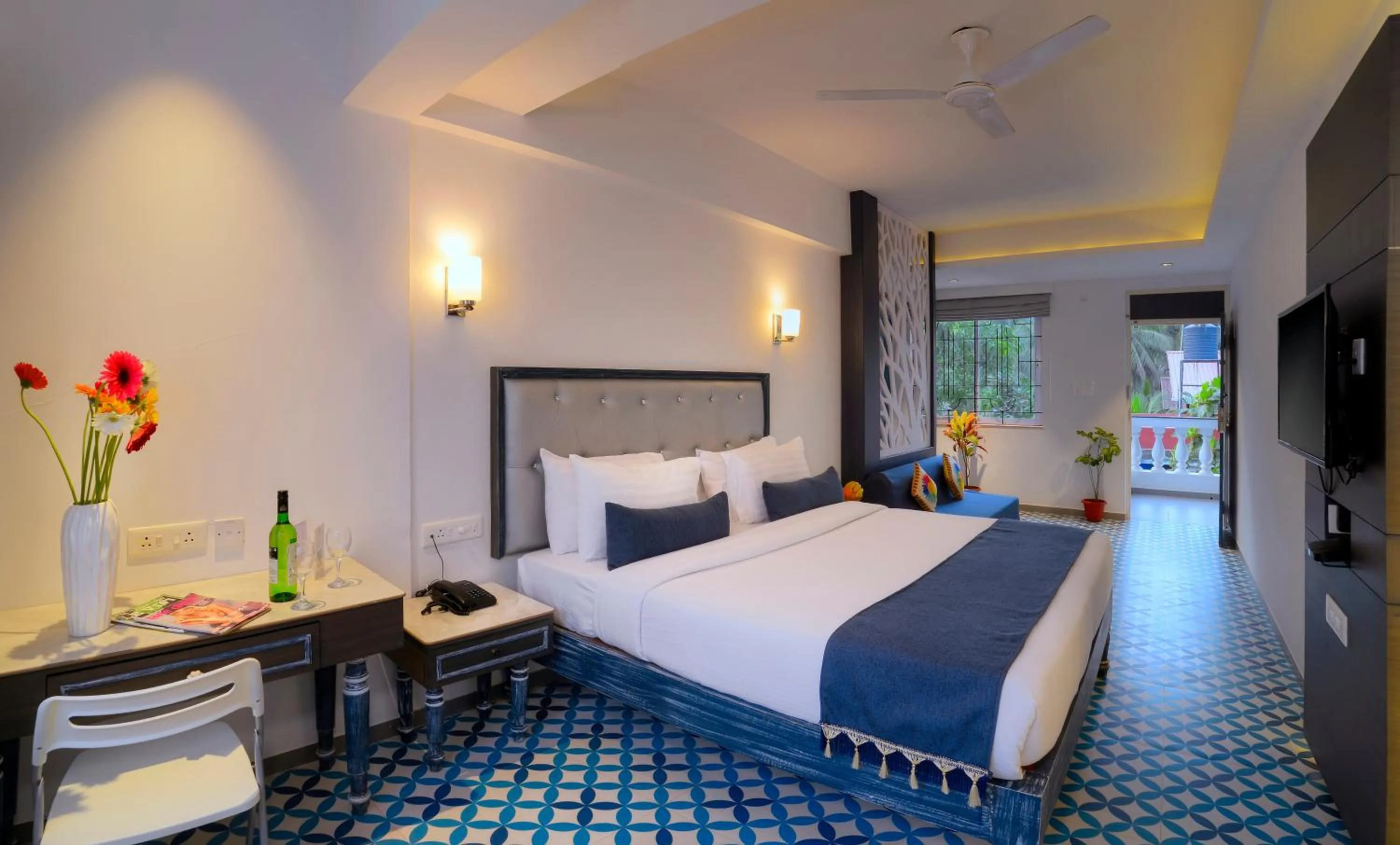 Bed in TreeHouse Nova