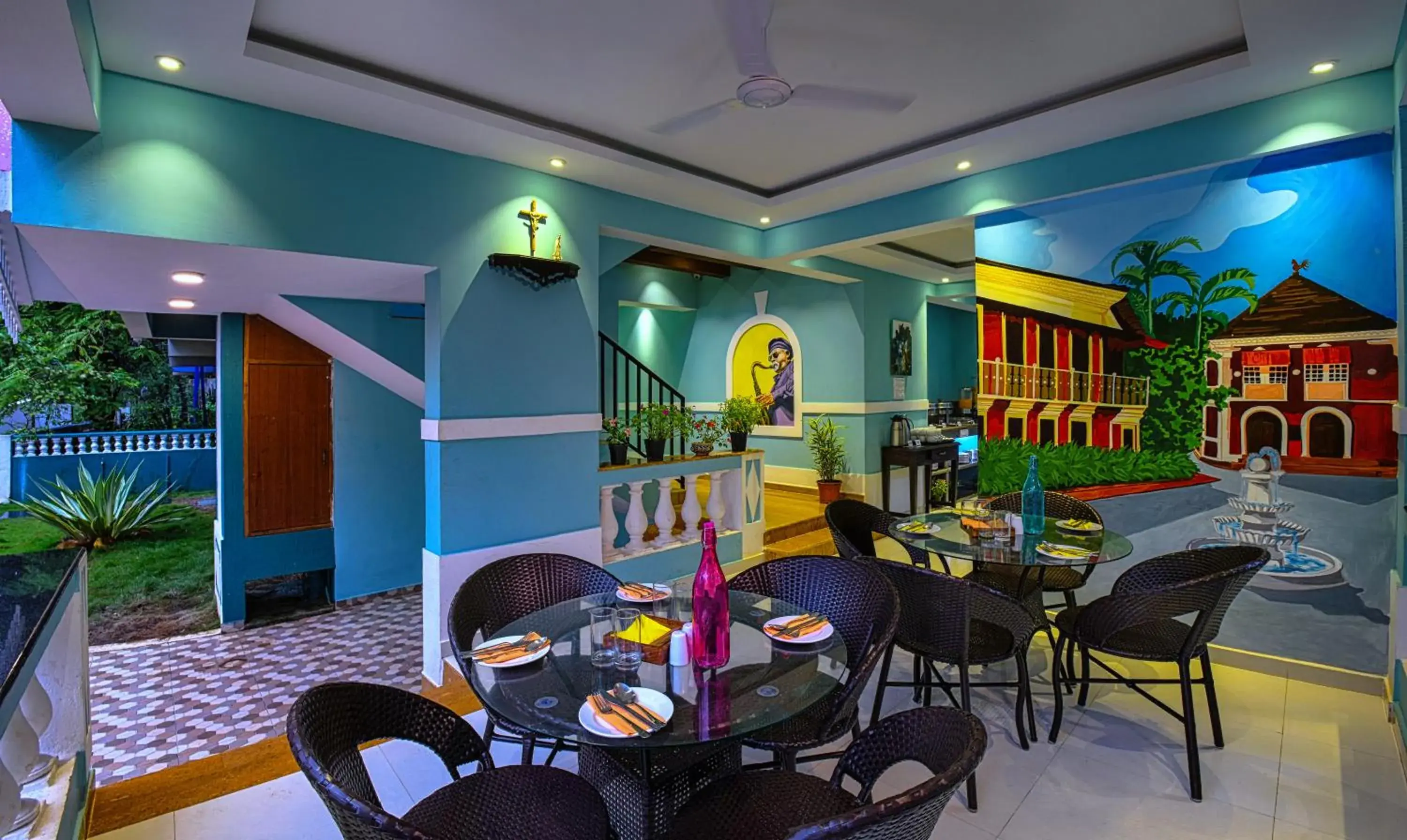 Restaurant/places to eat in TreeHouse Nova Restaurant/places to eat in TreeHouse Nova