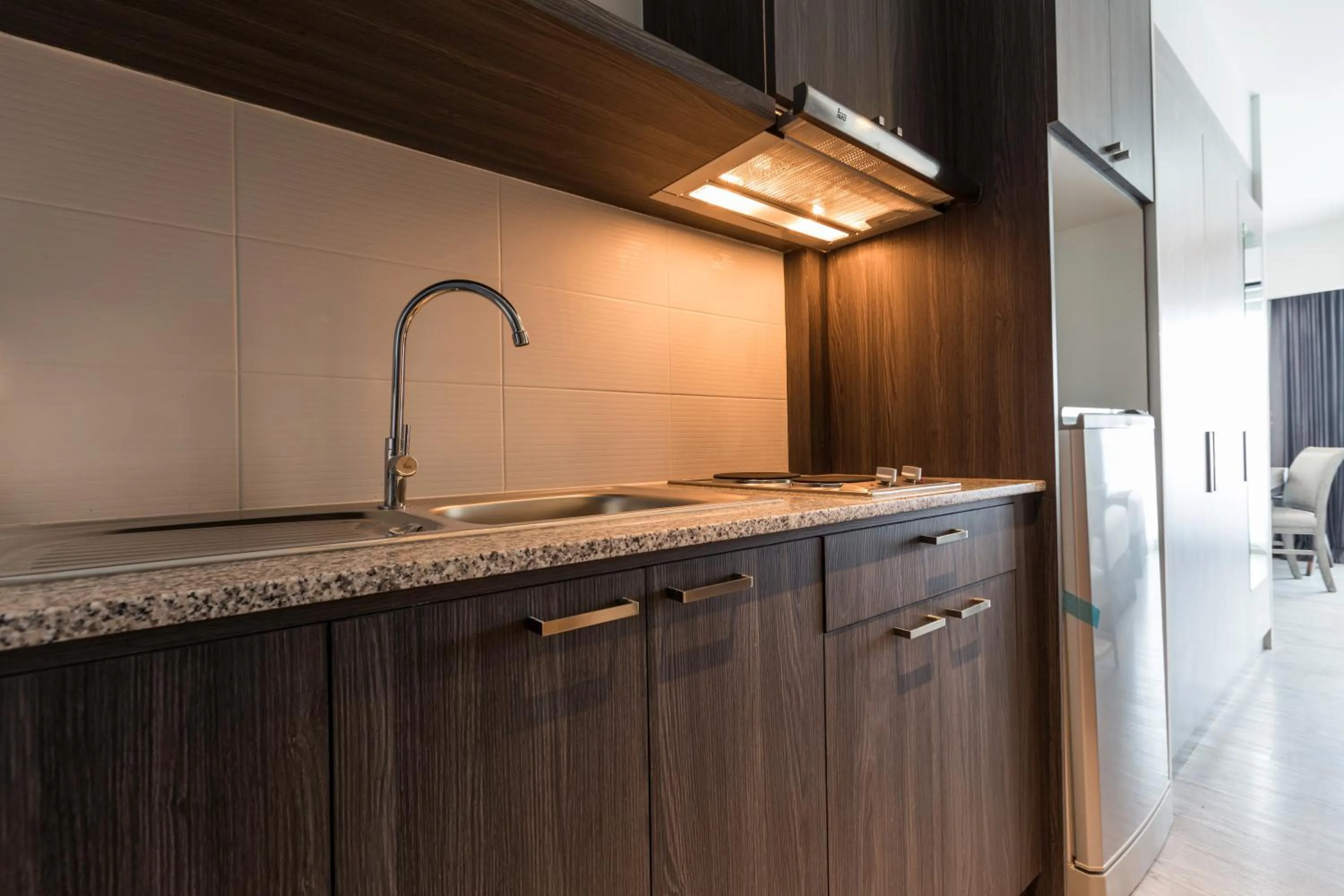 Kitchen or kitchenette in Kantary Hotel And Serviced Apartment, Amata, Bangpakong